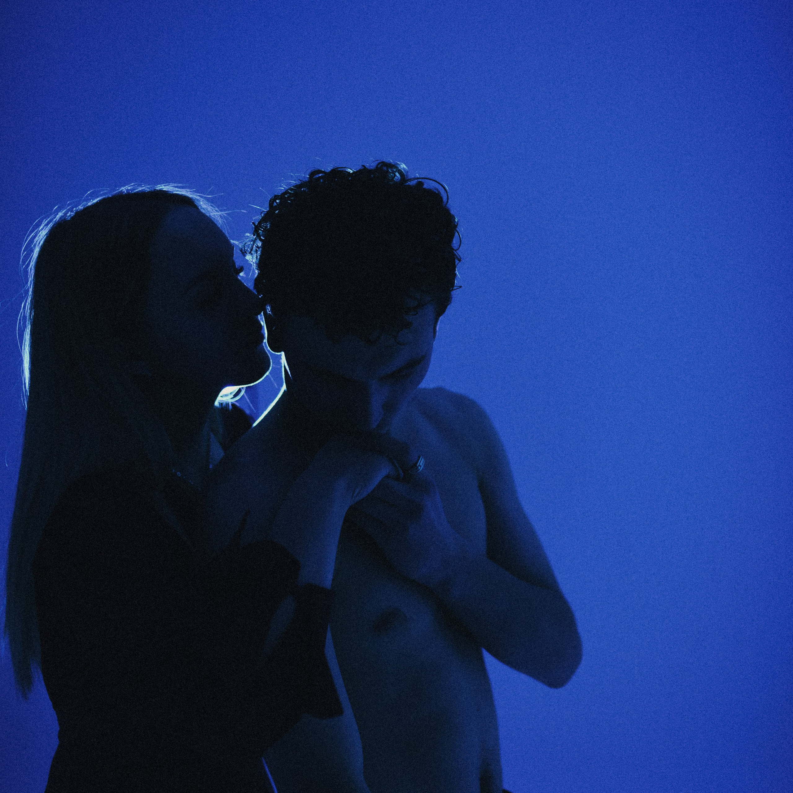 Екатерина, Егор и синий минимализм