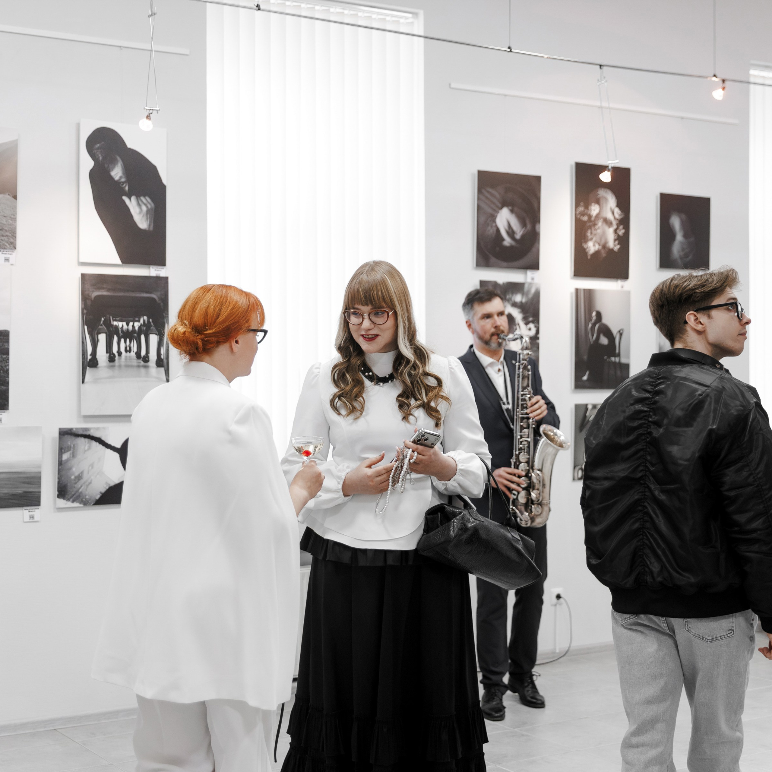 IV биеннале черно-белой фотографии MFamilia в Галерее Центра книги и графики. Организация фотовыставок в Петербурге и Москве, MFamilia (МФамилия)