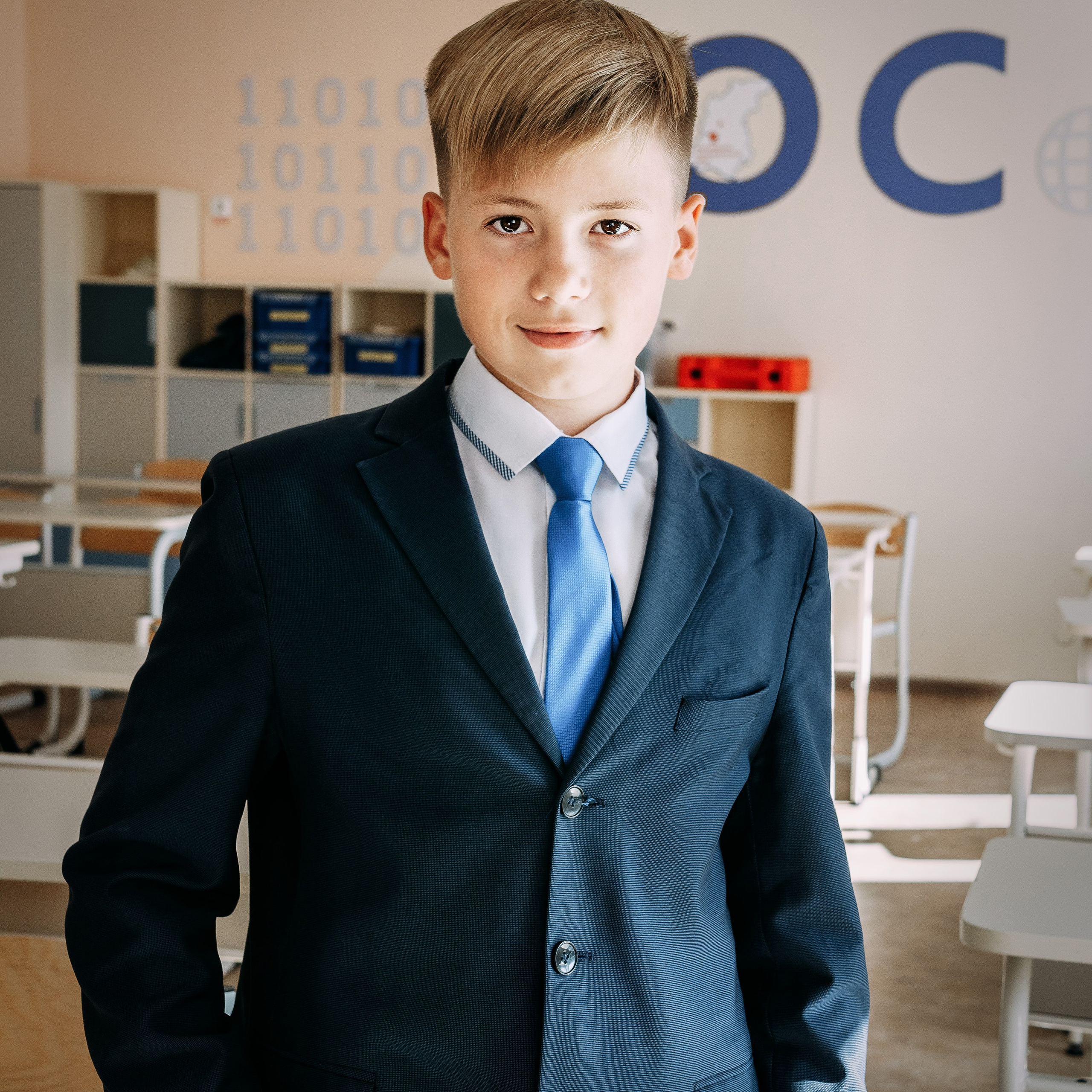 Портрет школьника в галстуке. 