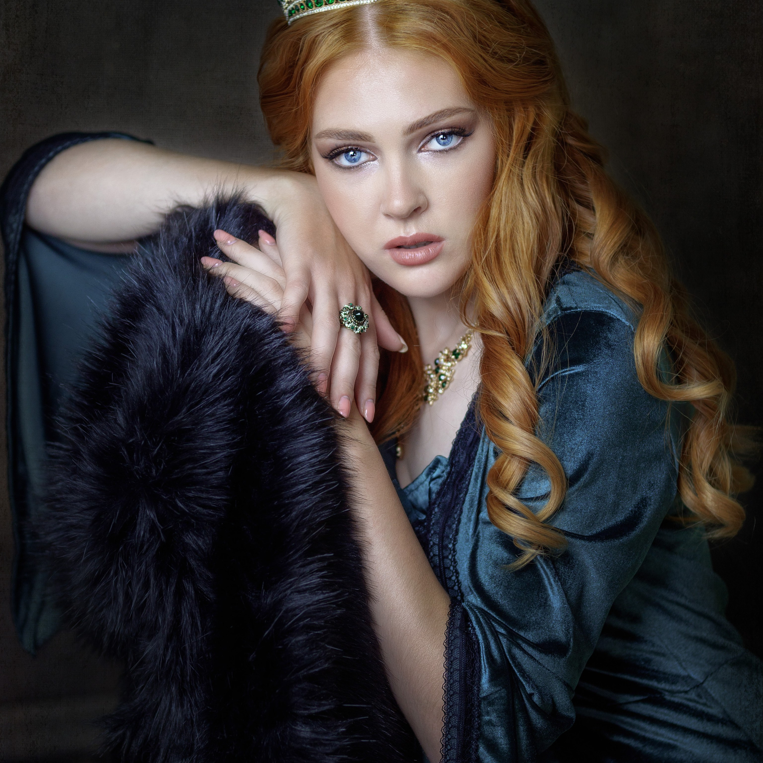 Королева из сказки Пушкина "О спящей Царевне"