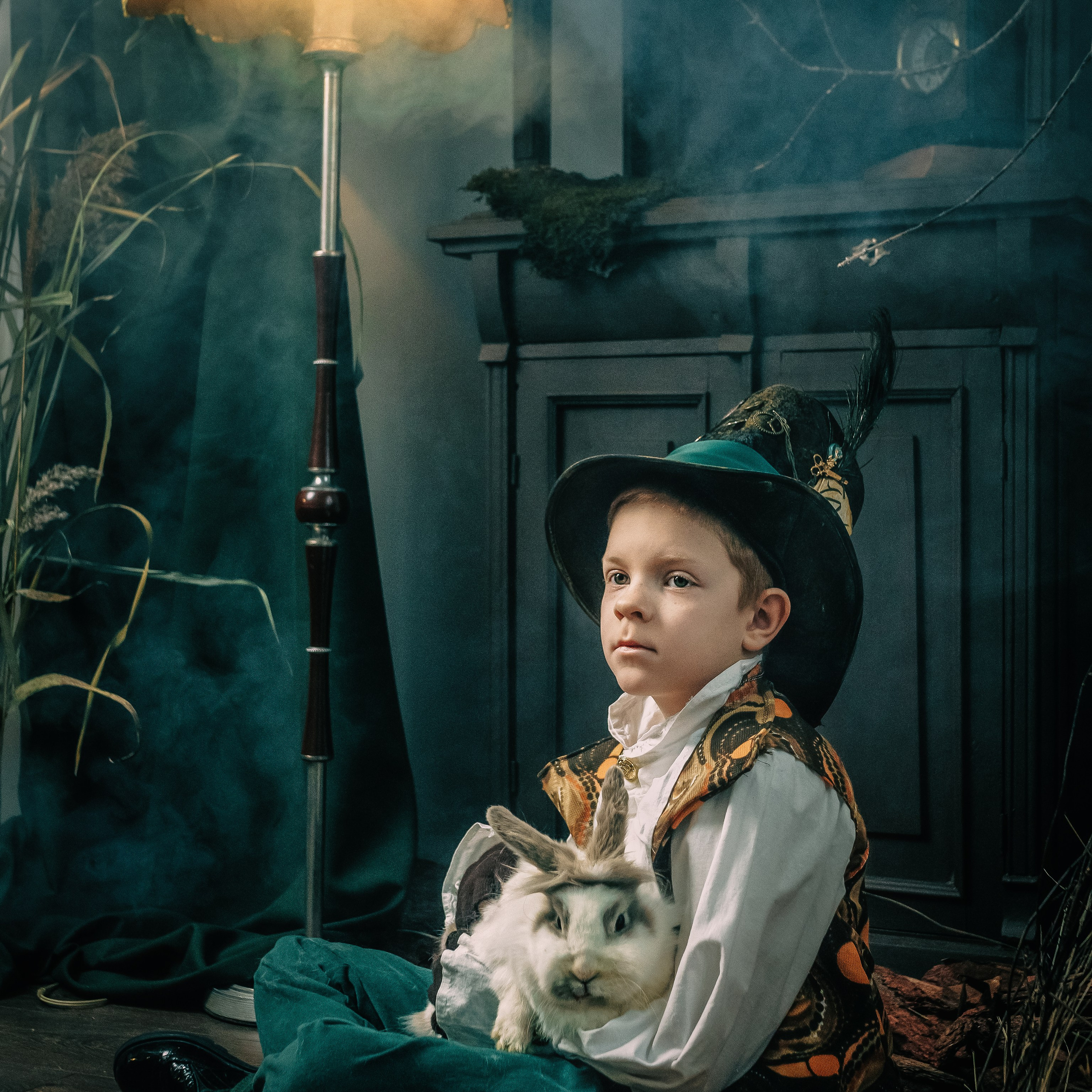 Детская фотосессия в костюмах. Фотограф Надежда Сухомлина