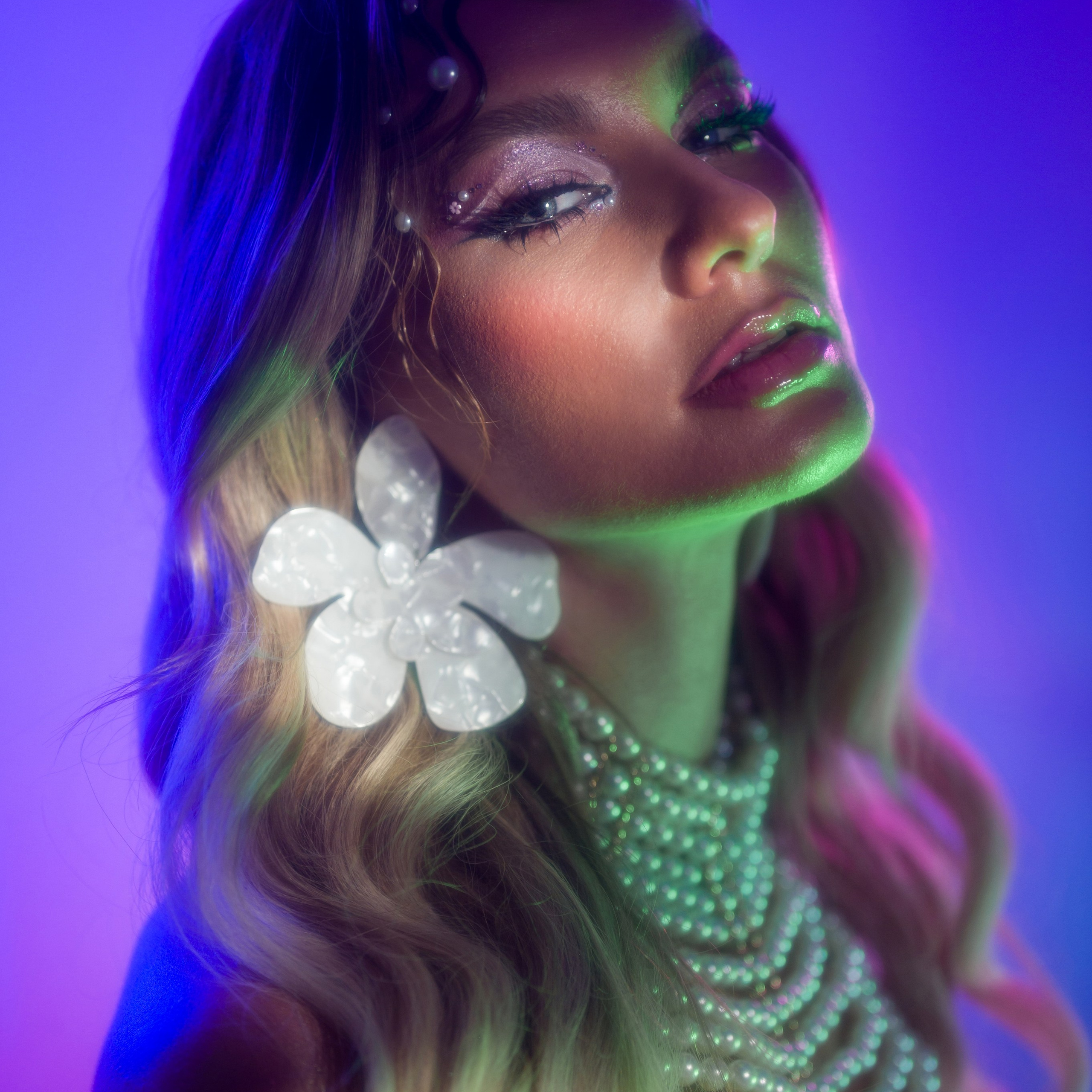 Дарья Победоносцева, солистка группы Filatov & Karas