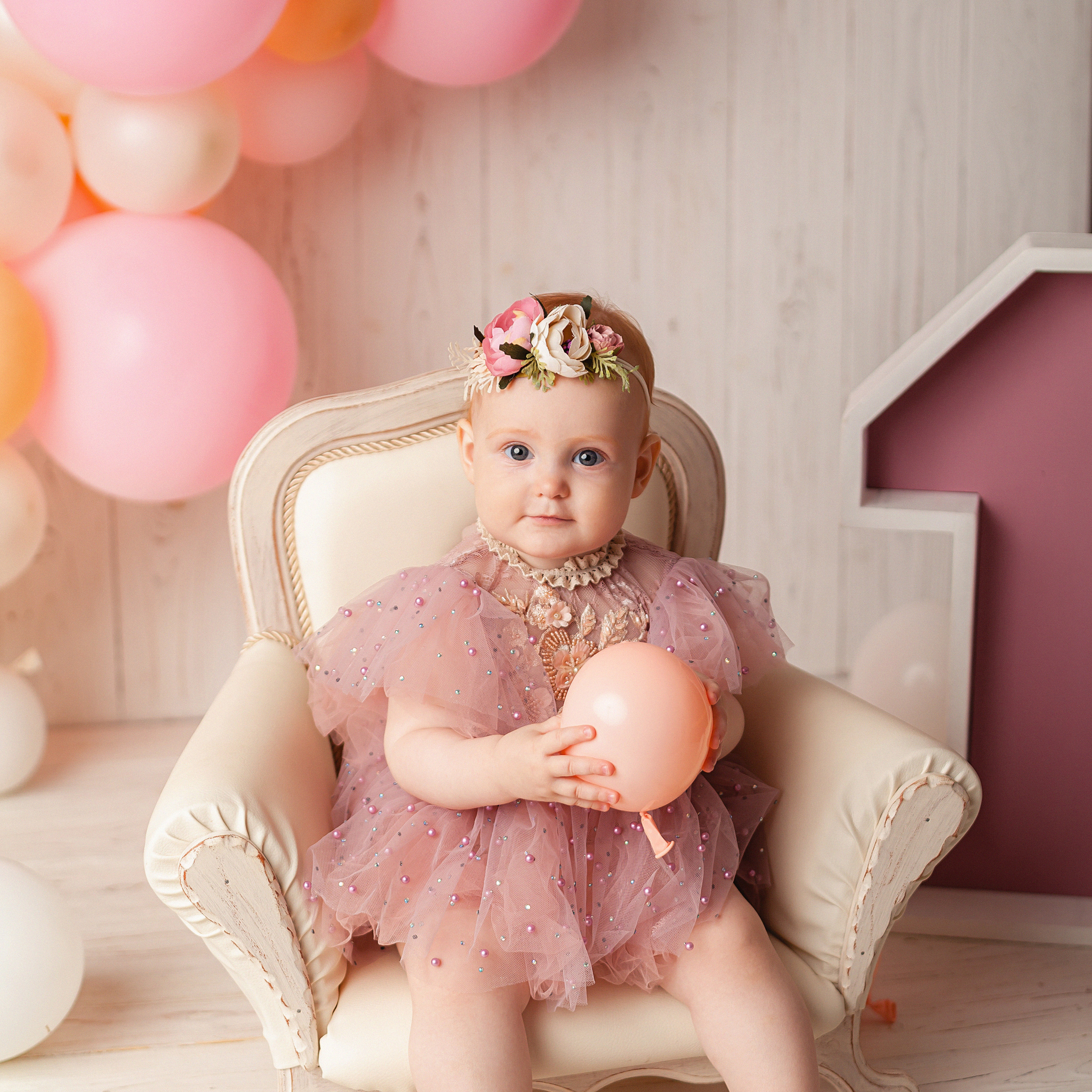 Анечка. Первый годик