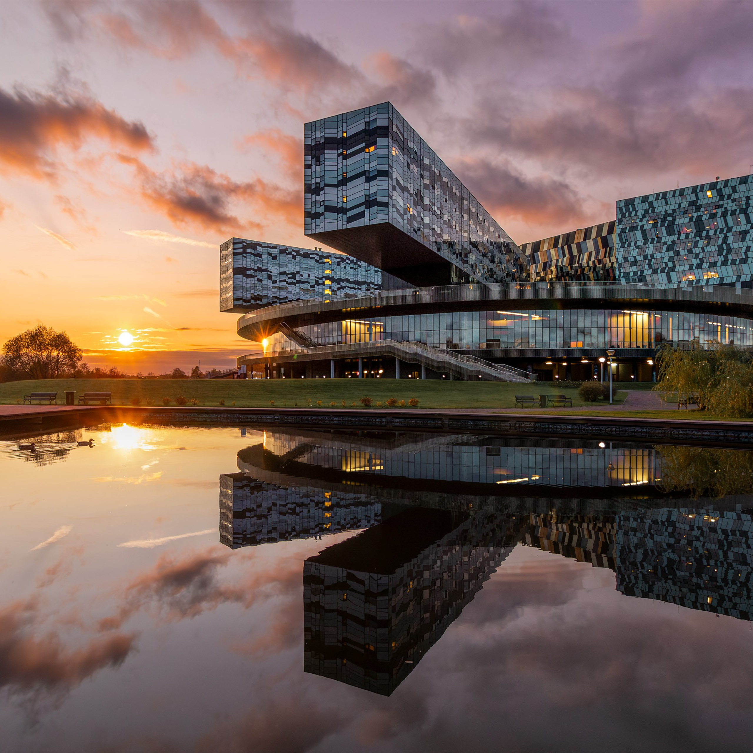 Architecture & Cityscapes