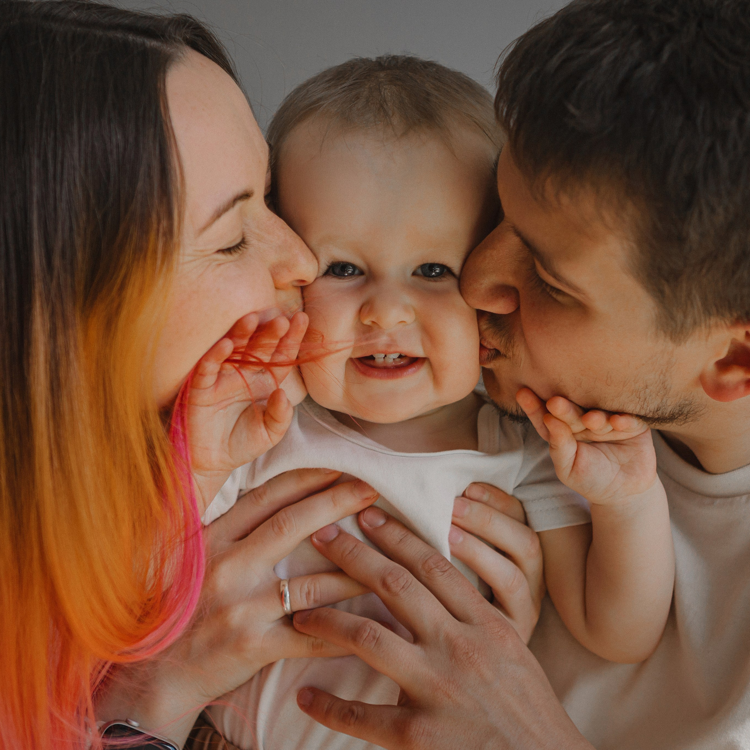 Веселый малыш