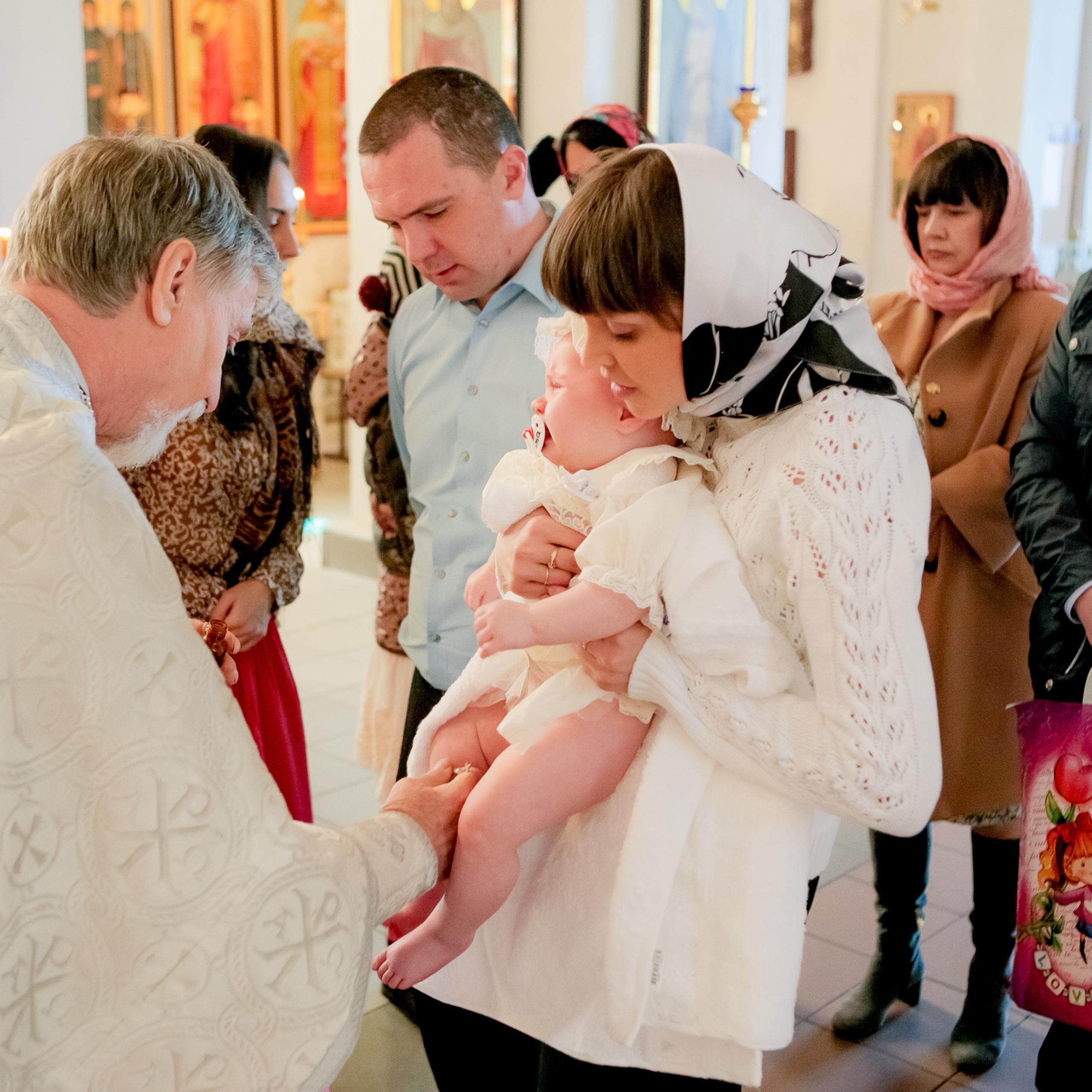 Фотограф церковных обрядов в Ростове-на-Дону. Профессиональная фото и. Максим Матвийченко и Виктория Басова профессионалы своего дела