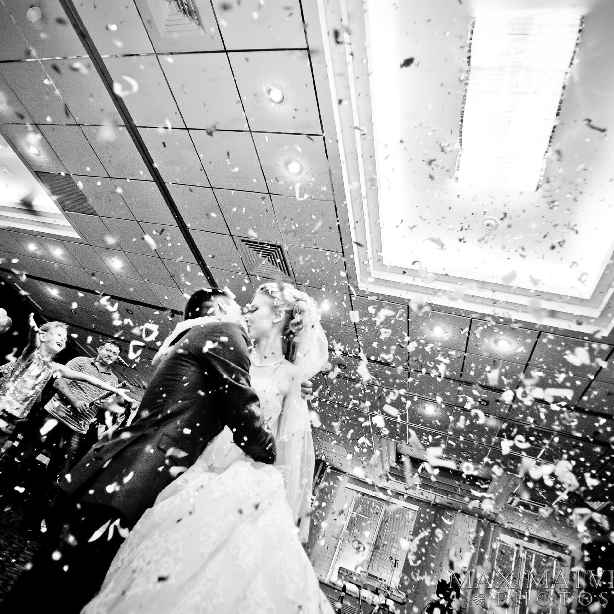 Свадебный фотограф в Ростове-на-Дону. Свадебная фотография в Ростове-н. Максим Матвийченко и Виктория Басова профессионалы своего дела