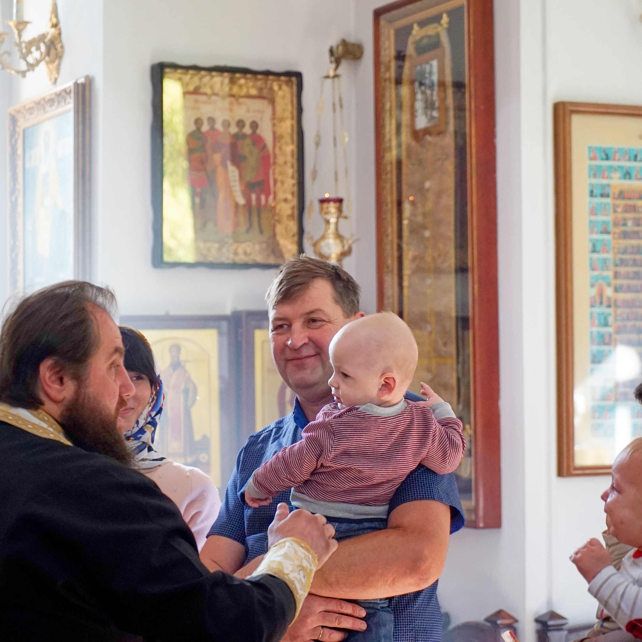 Фотограф церковных обрядов в Ростове-на-Дону. Профессиональная фото и. Максим Матвийченко и Виктория Басова профессионалы своего дела