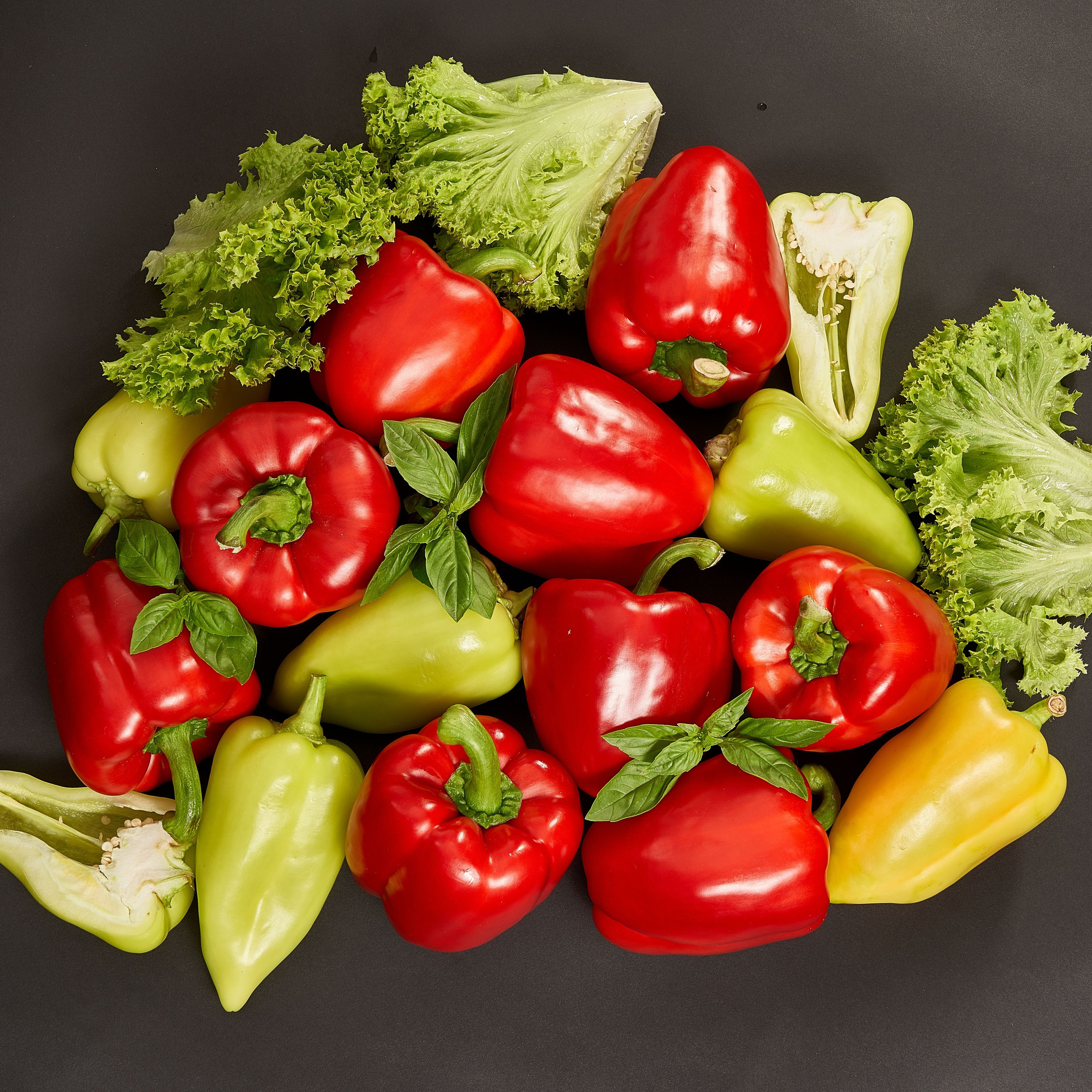 Для МАРКЕТПЛЕЙСОВ. Максим Матвийченко и Виктория Басова профессионалы своего дела