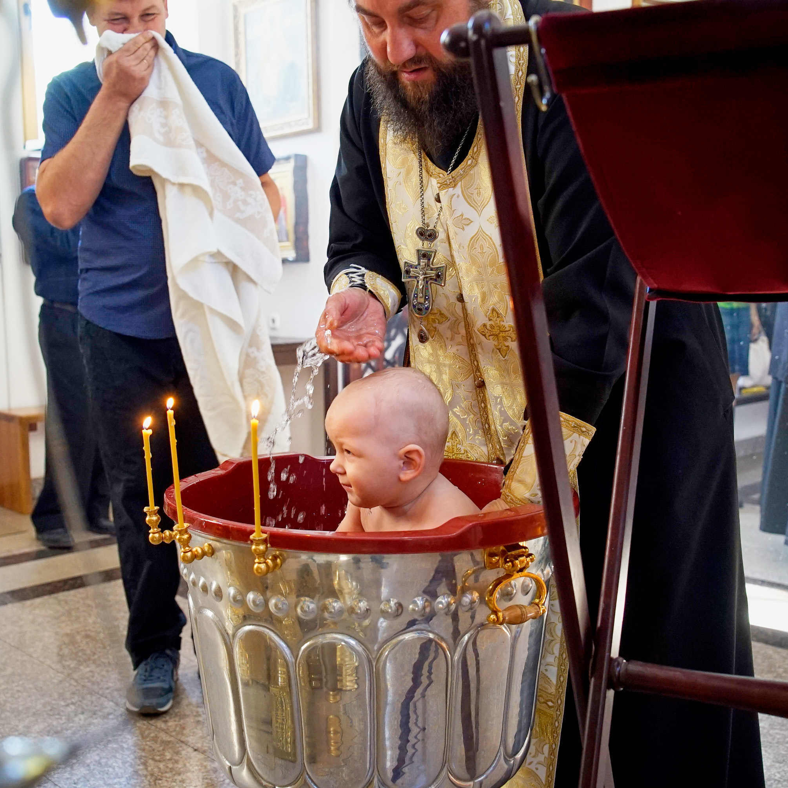 Фотограф церковных обрядов в Ростове-на-Дону. Профессиональная фото и. Максим Матвийченко и Виктория Басова профессионалы своего дела