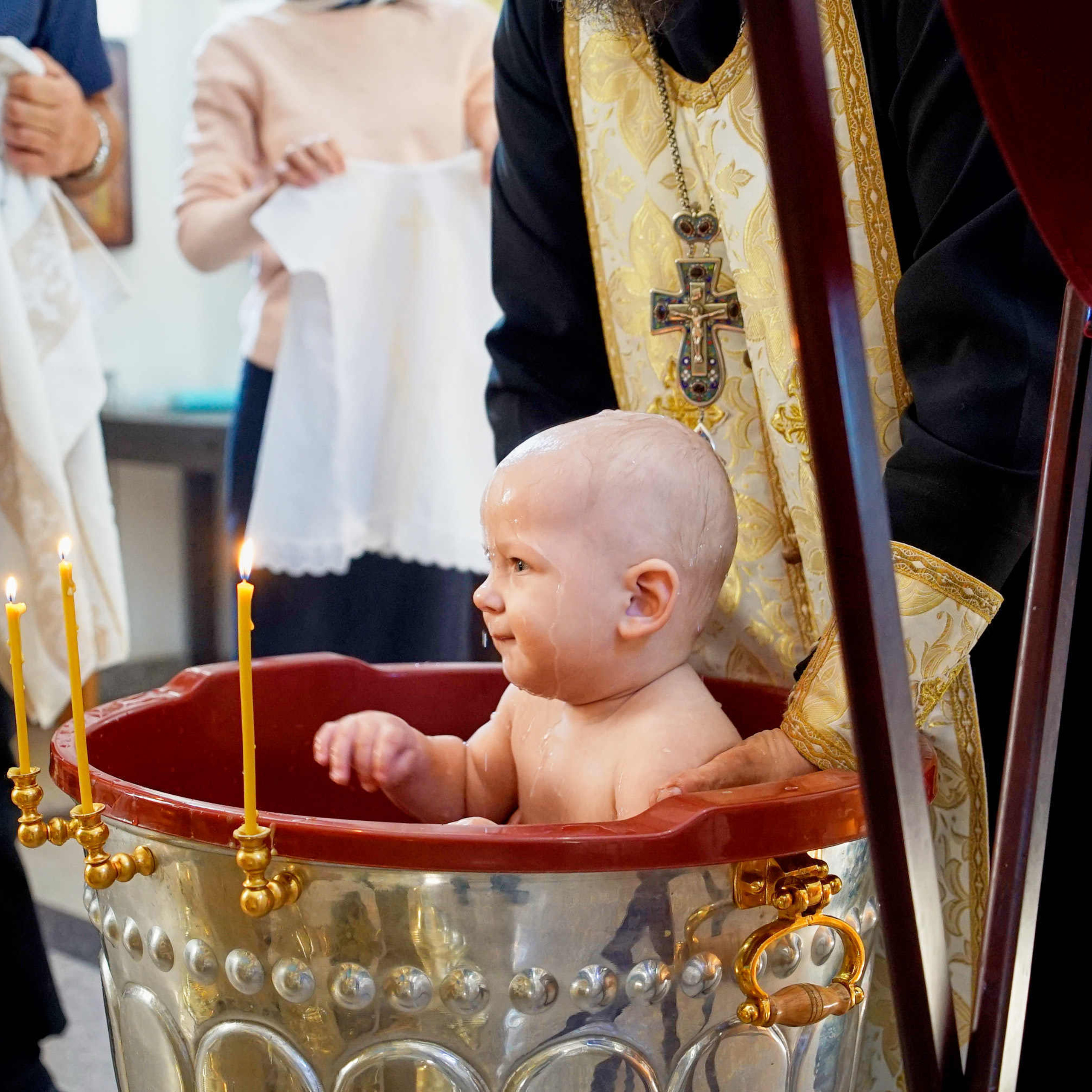 Фотограф церковных обрядов в Ростове-на-Дону. Профессиональная фото и. Максим Матвийченко и Виктория Басова профессионалы своего дела