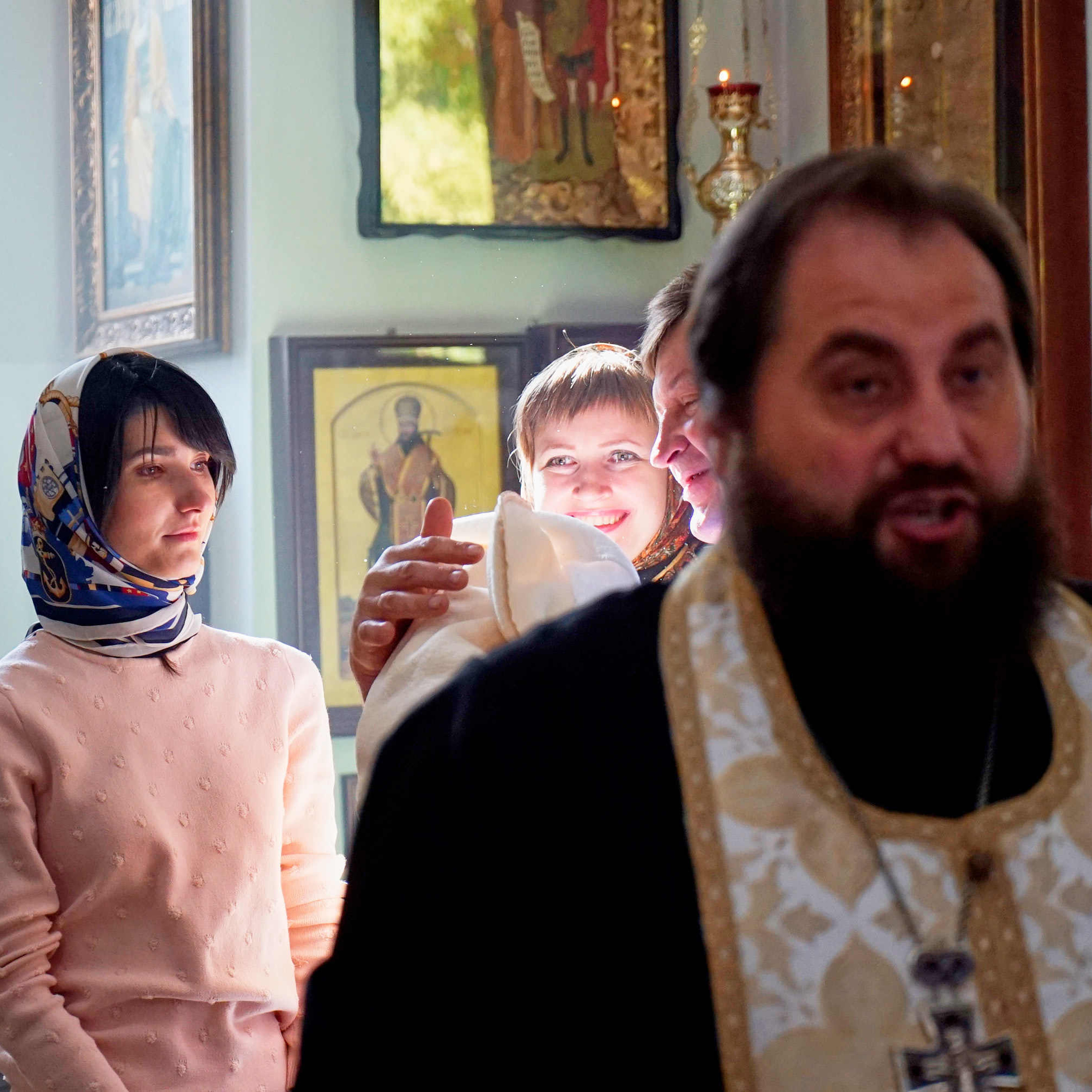 Фотограф церковных обрядов в Ростове-на-Дону. Профессиональная фото и. Максим Матвийченко и Виктория Басова профессионалы своего дела