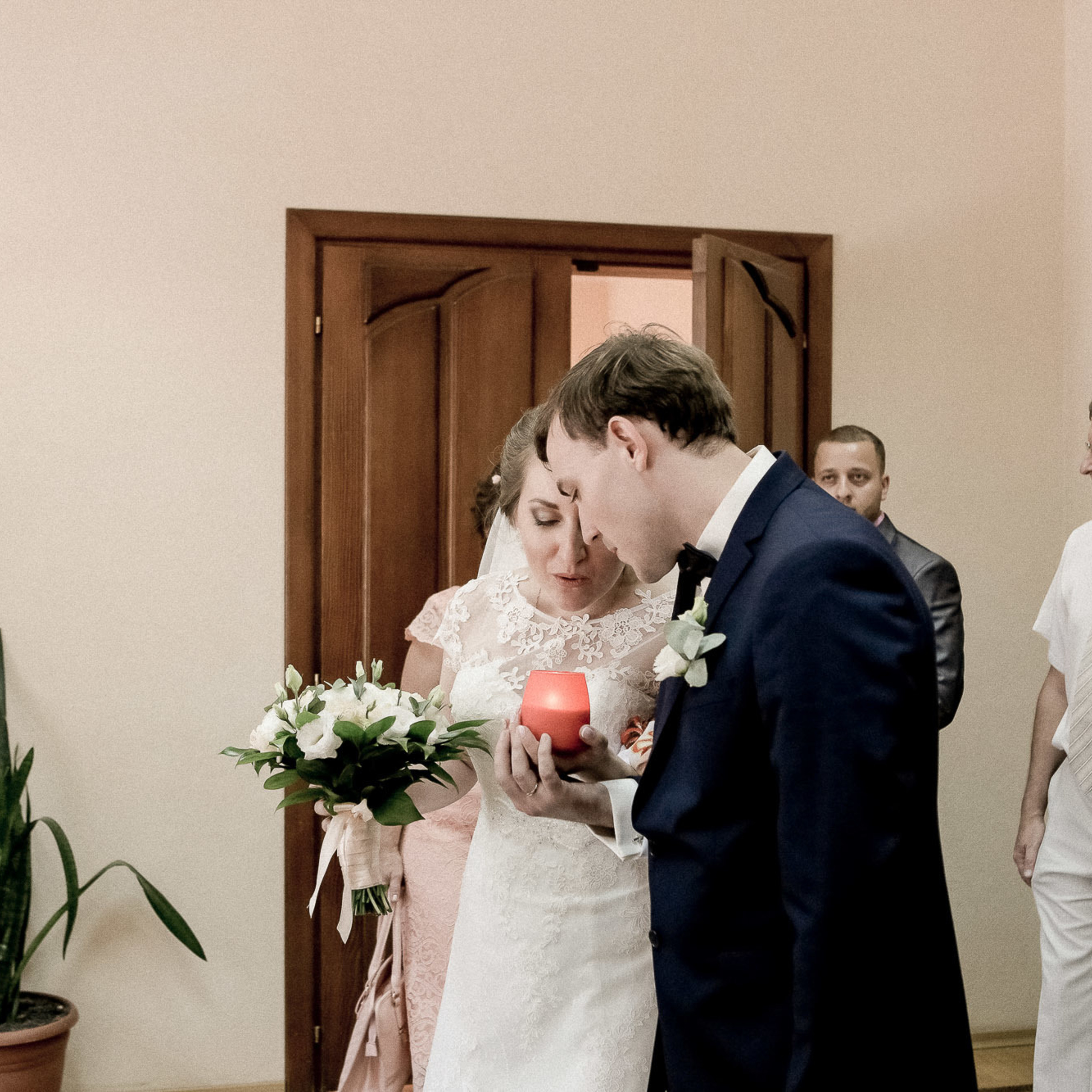 Свадебный фотограф в Ростове-на-Дону. Свадебная фотография в Ростове-н. Максим Матвийченко и Виктория Басова профессионалы своего дела