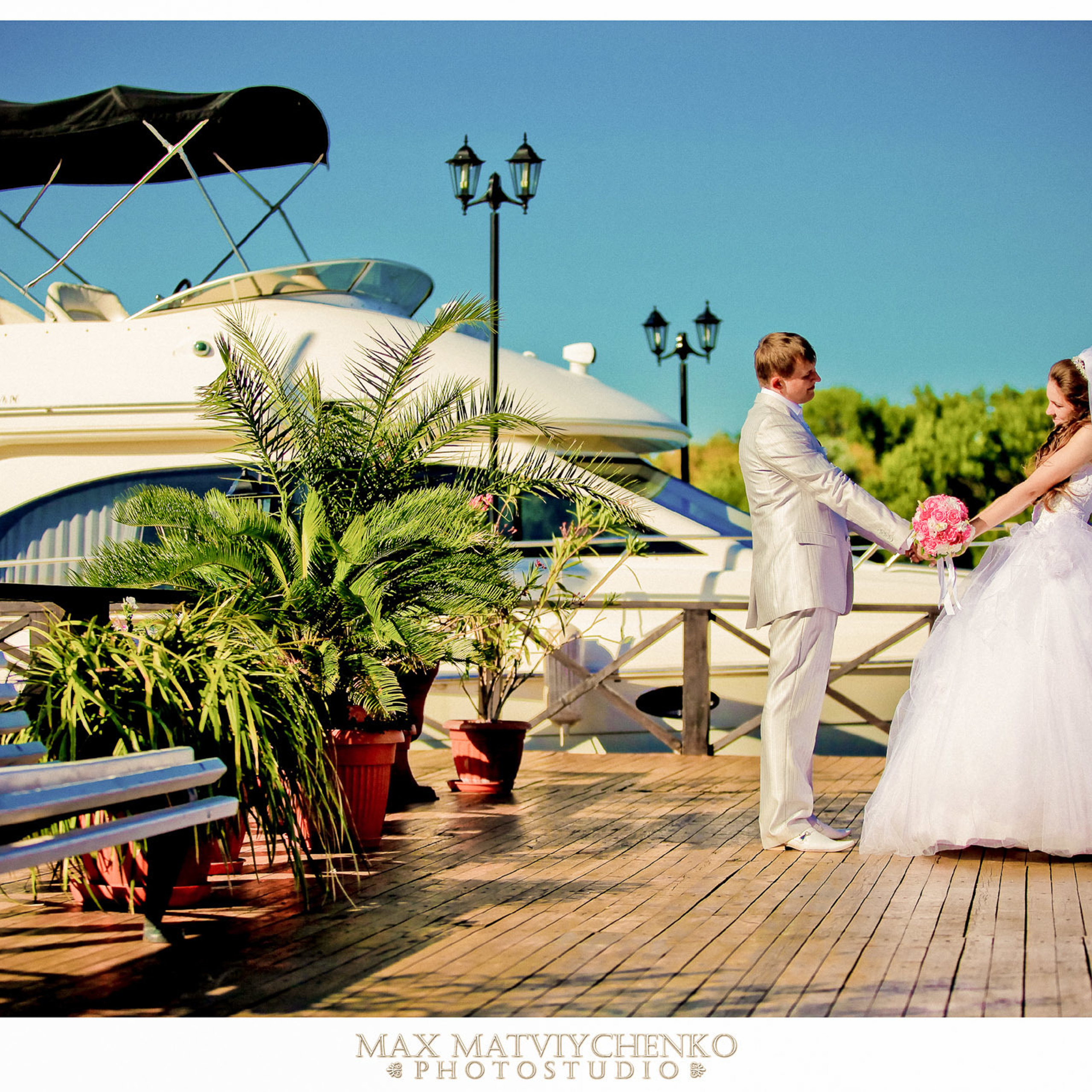 Свадебный фотограф в Ростове-на-Дону. Свадебная фотография в Ростове-н. Максим Матвийченко и Виктория Басова профессионалы своего дела