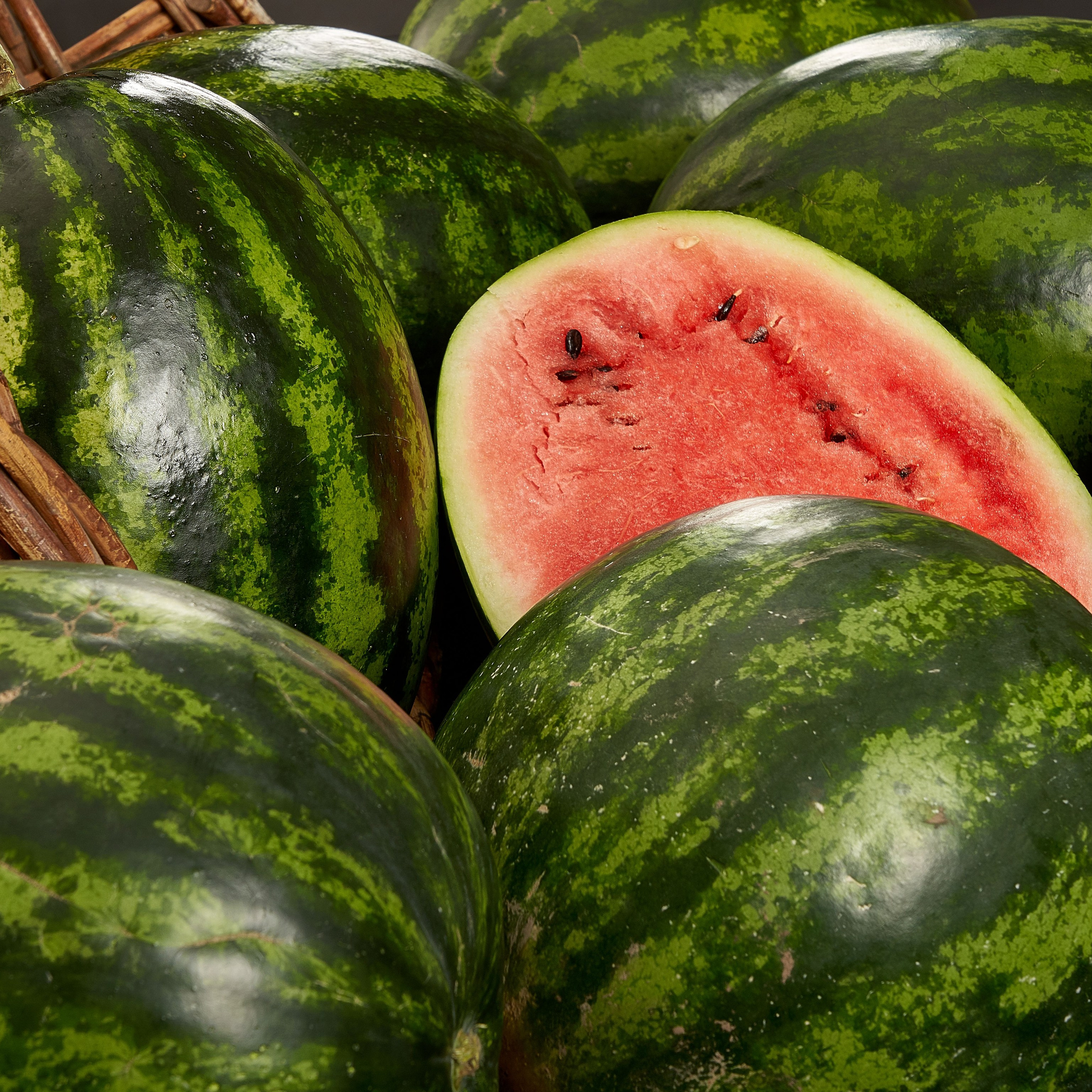 Для МАРКЕТПЛЕЙСОВ. Максим Матвийченко и Виктория Басова профессионалы своего дела