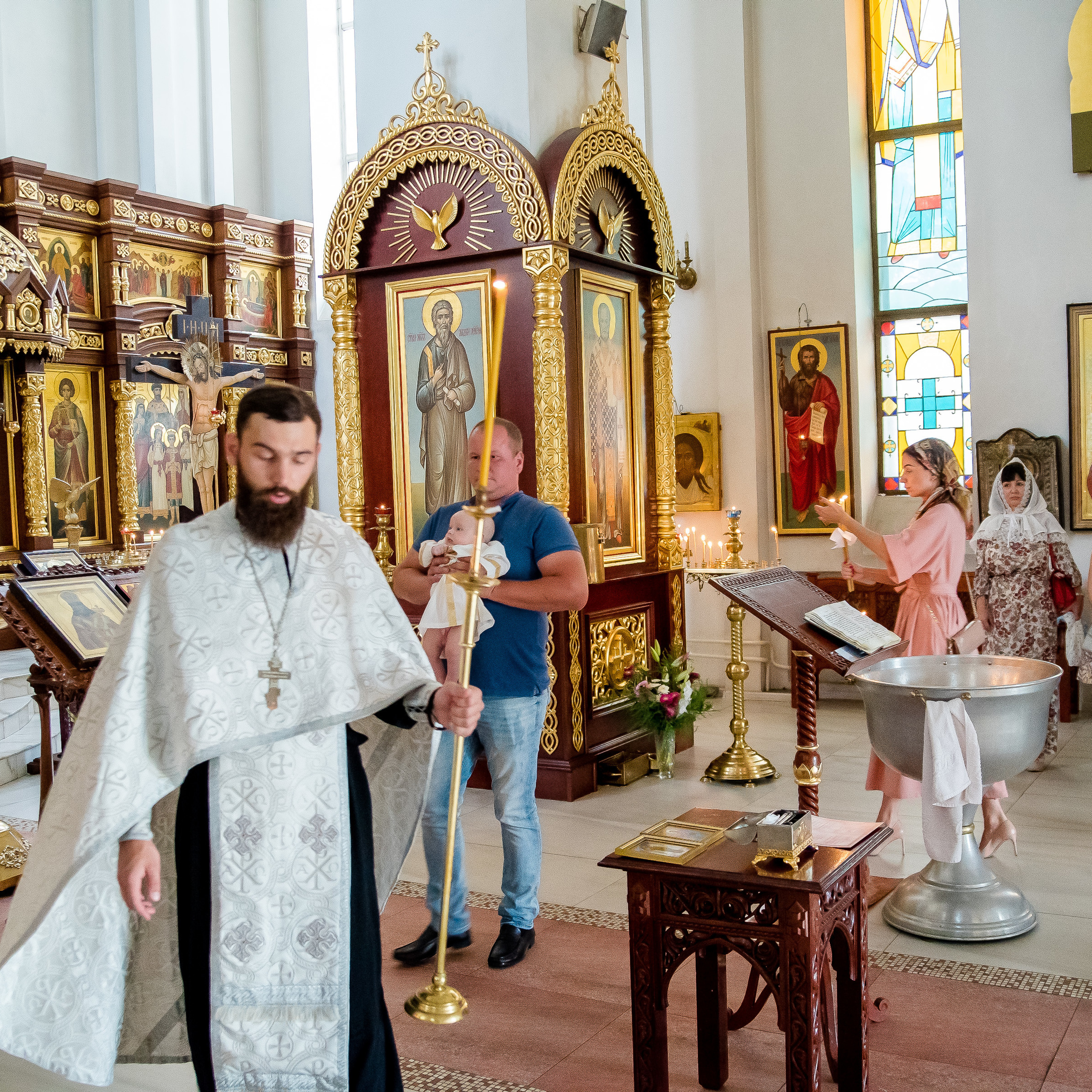 Photographer of church rites. Professional photo and video shooting of. Max Matvich and Victoria Basova are professionals in their field