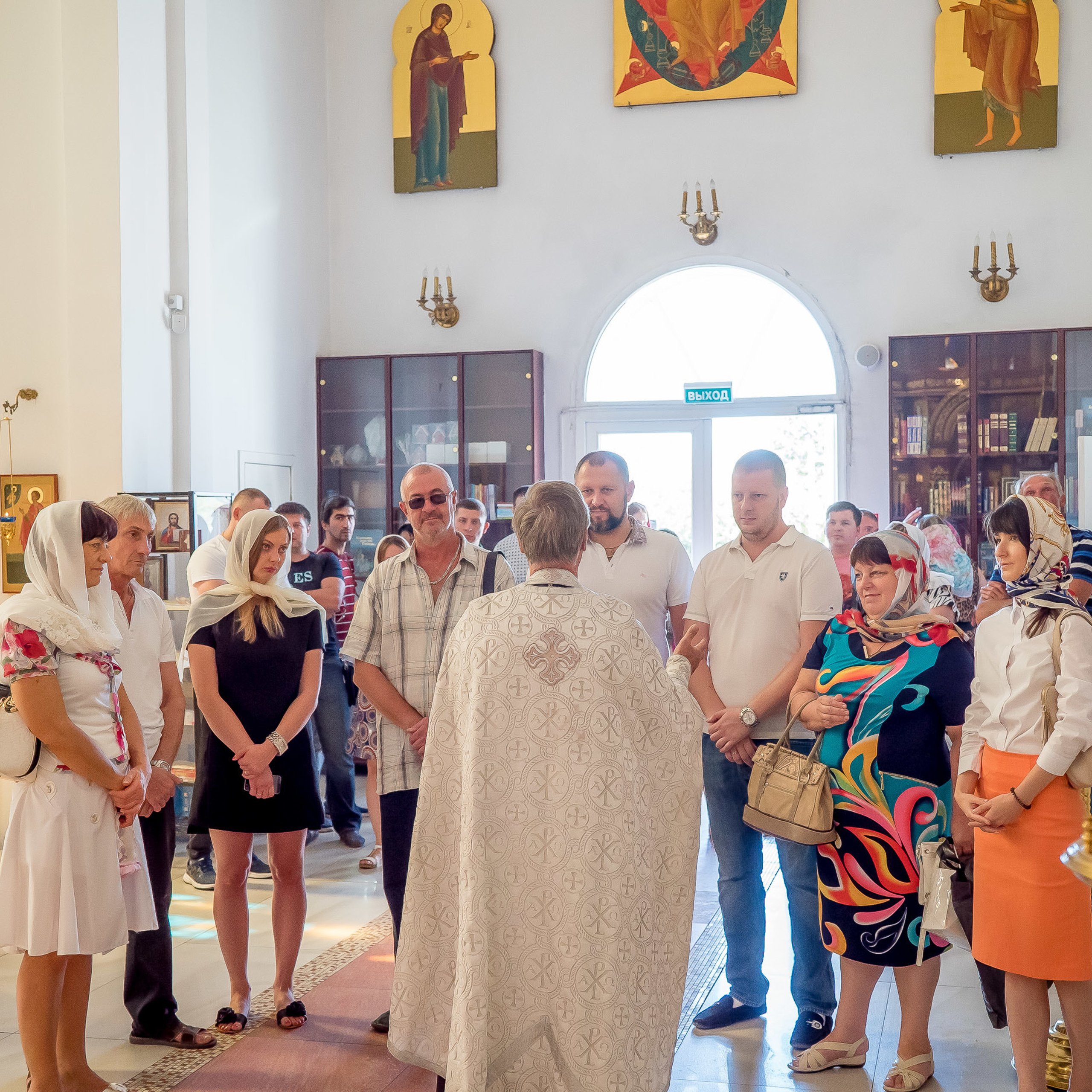 Photographer of church rites. Professional photo and video shooting of. Max Matvich and Victoria Basova are professionals in their field