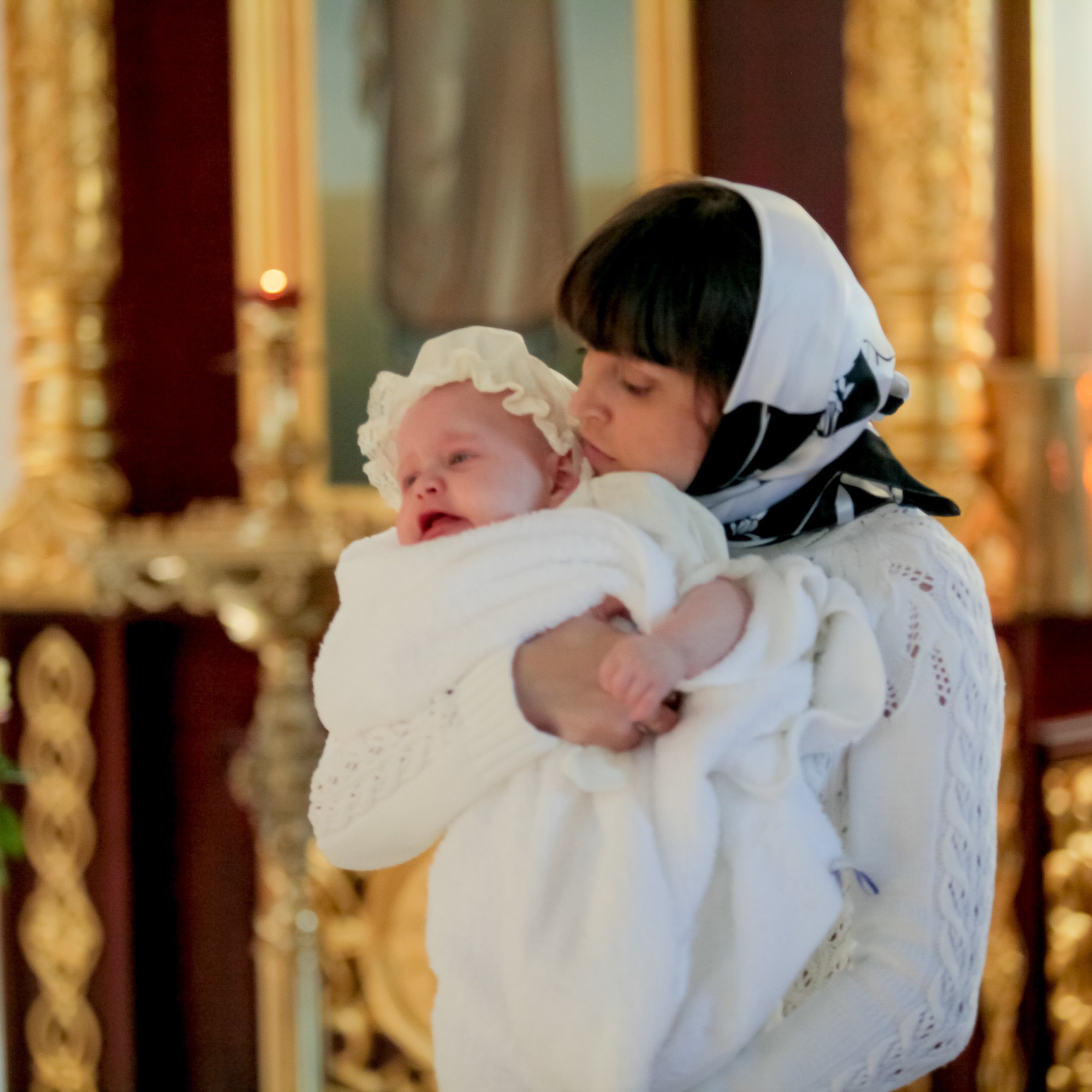 Фотограф церковных обрядов в Ростове-на-Дону. Профессиональная фото и. Максим Матвийченко и Виктория Басова профессионалы своего дела