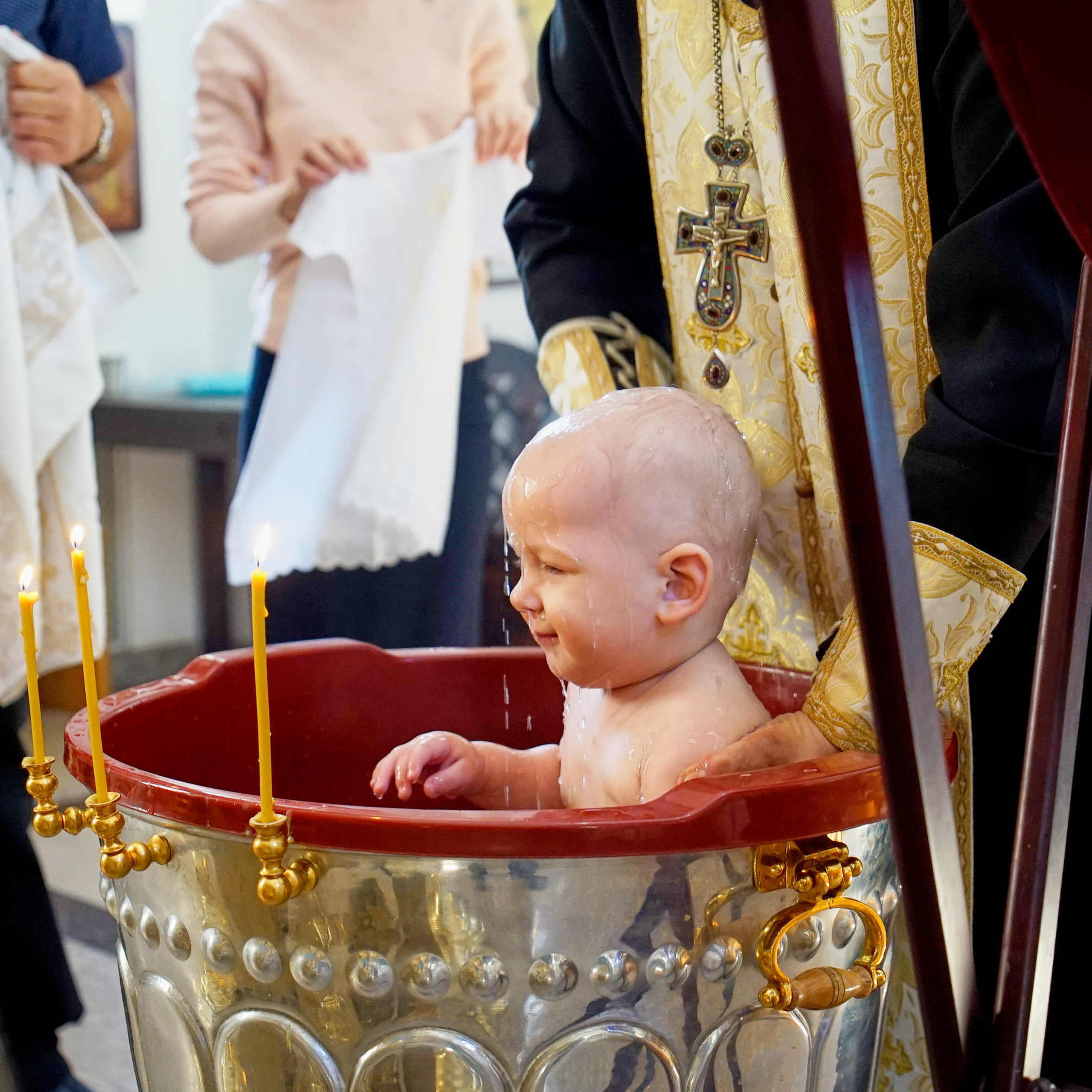 Фотограф церковных обрядов в Ростове-на-Дону. Профессиональная фото и. Максим Матвийченко и Виктория Басова профессионалы своего дела