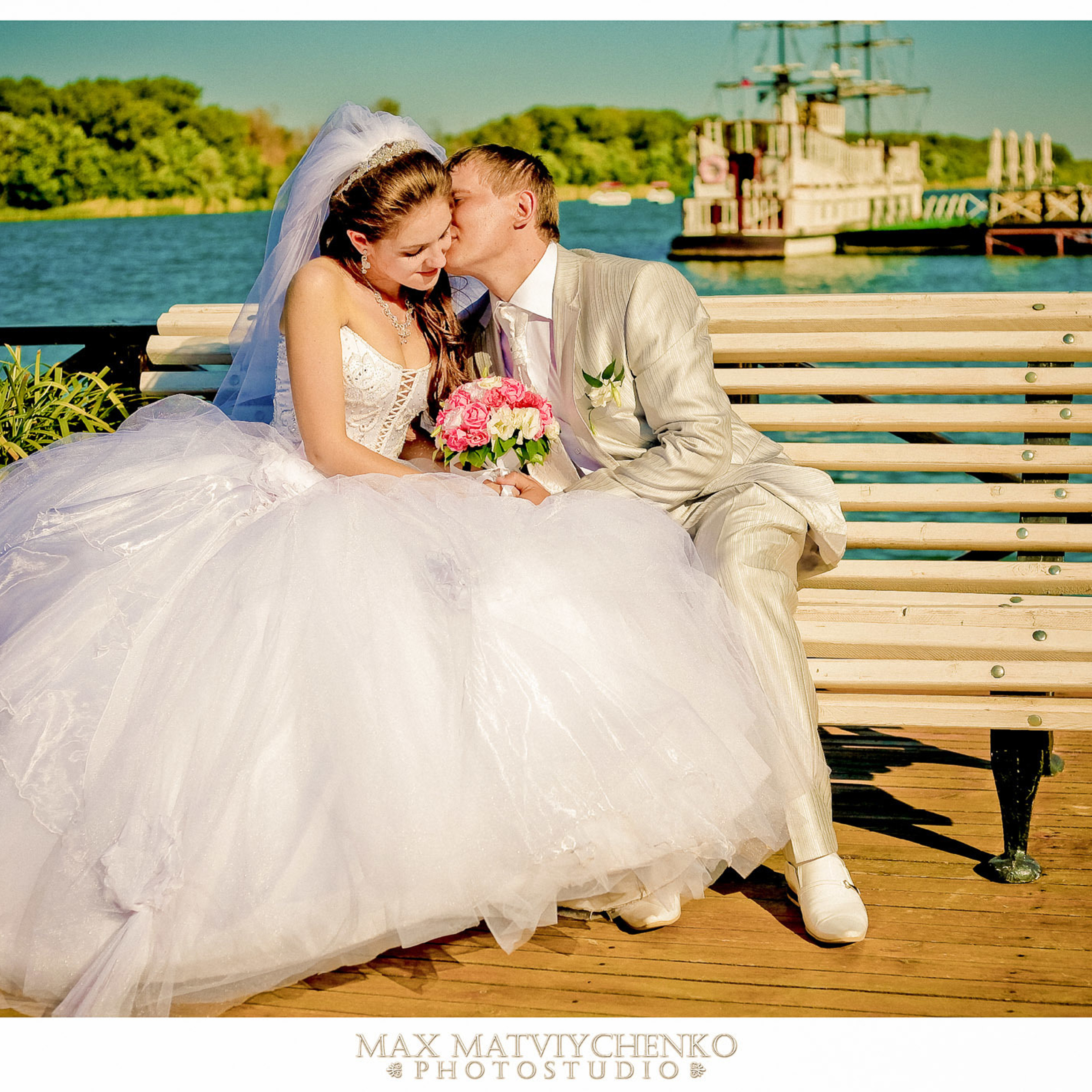 Свадебный фотограф в Ростове-на-Дону. Свадебная фотография в Ростове-н. Максим Матвийченко и Виктория Басова профессионалы своего дела