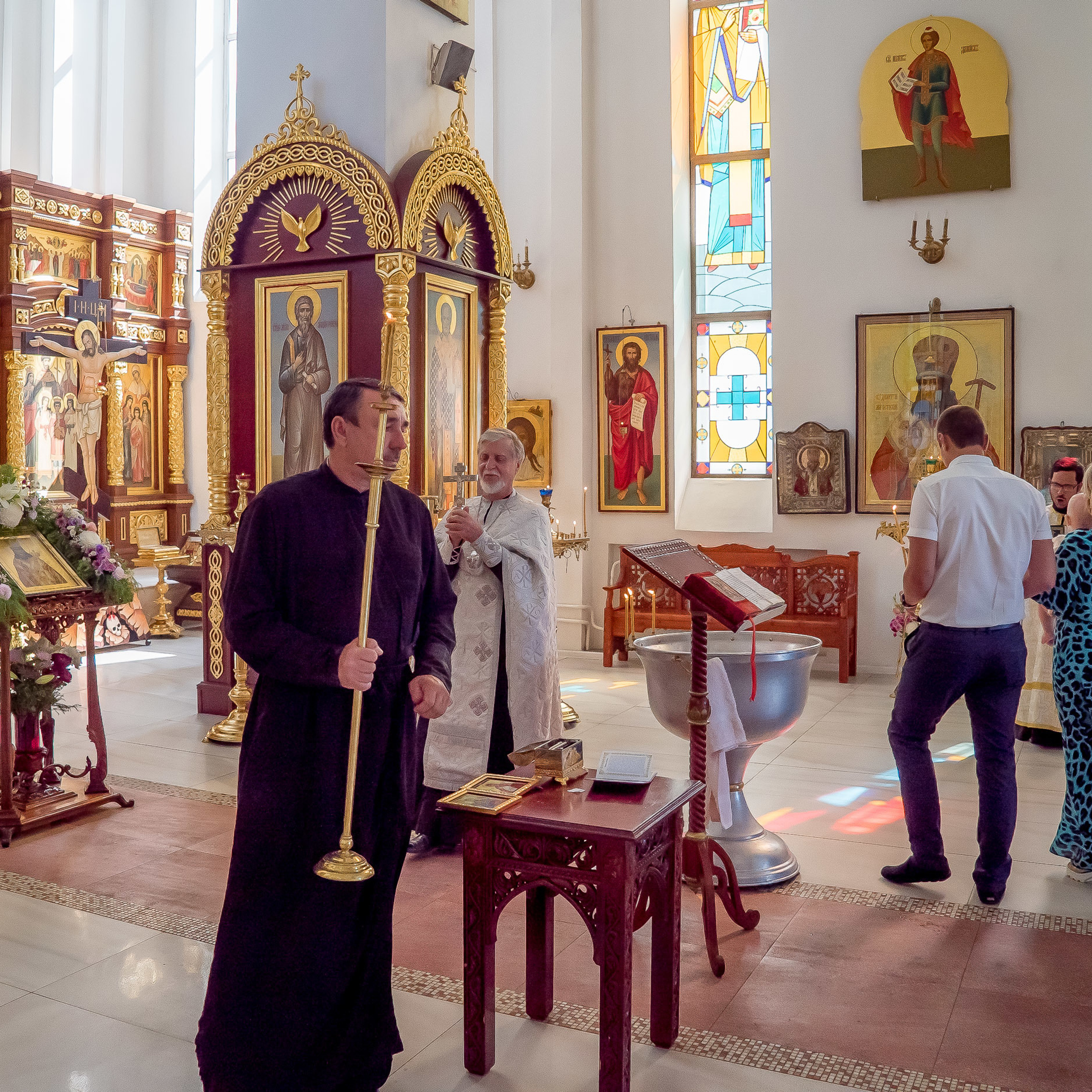 Photographer of church rites. Professional photo and video shooting of. Max Matvich and Victoria Basova are professionals in their field