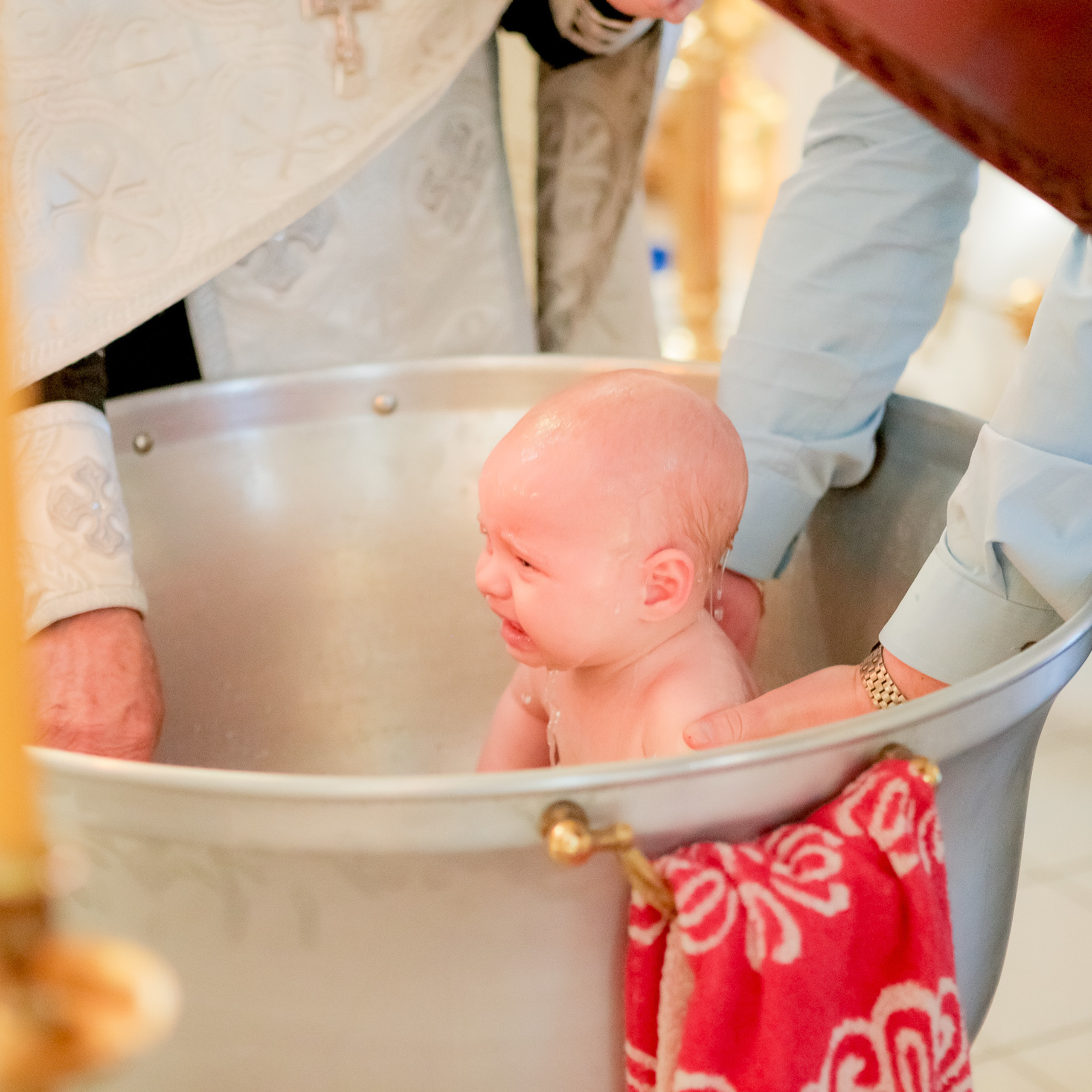 Фотограф церковных обрядов в Ростове-на-Дону. Профессиональная фото и. Максим Матвийченко и Виктория Басова профессионалы своего дела