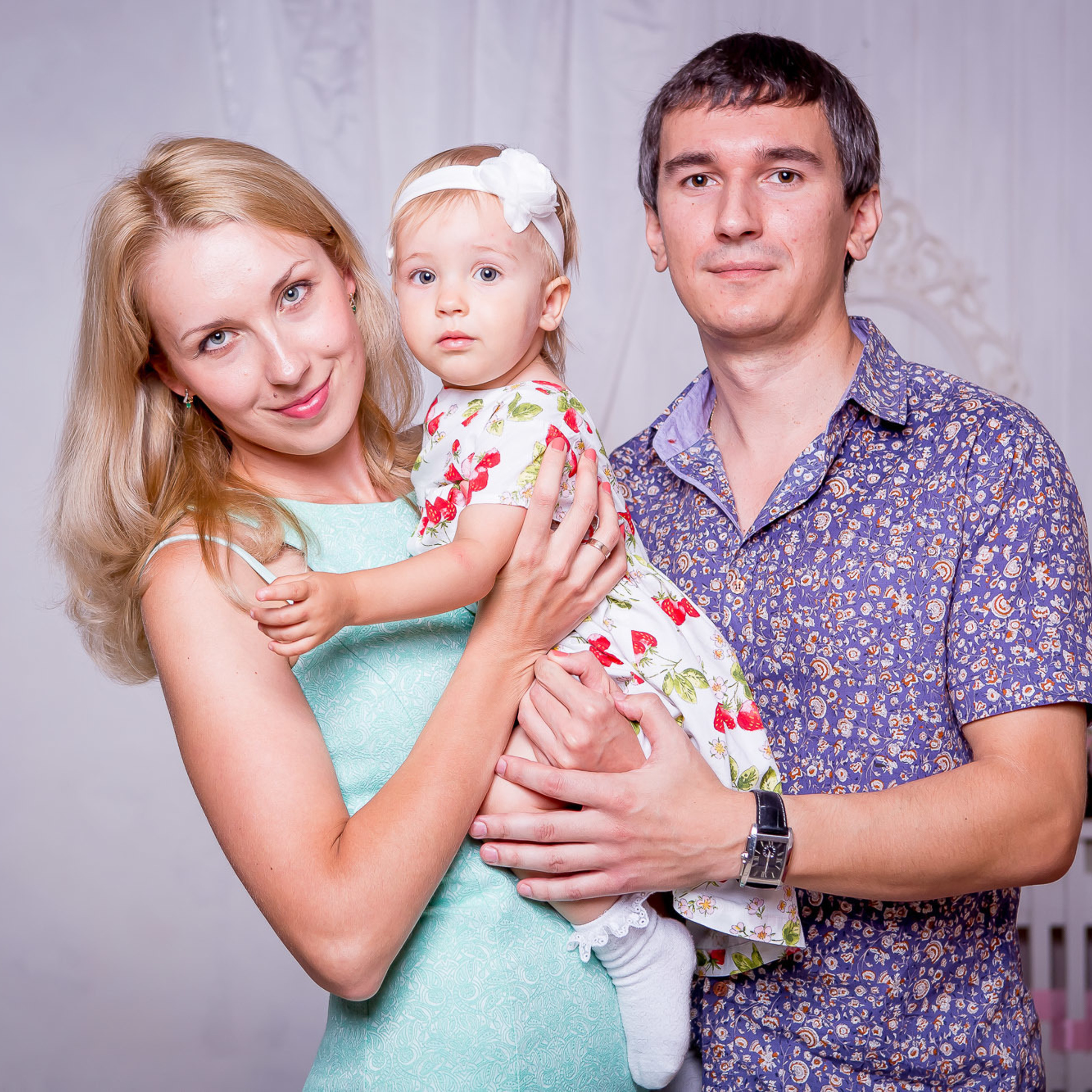 Семейные и детские фотосессии от студии фотографии "Love Story". Максим Матвийченко и Виктория Басова профессионалы своего дела