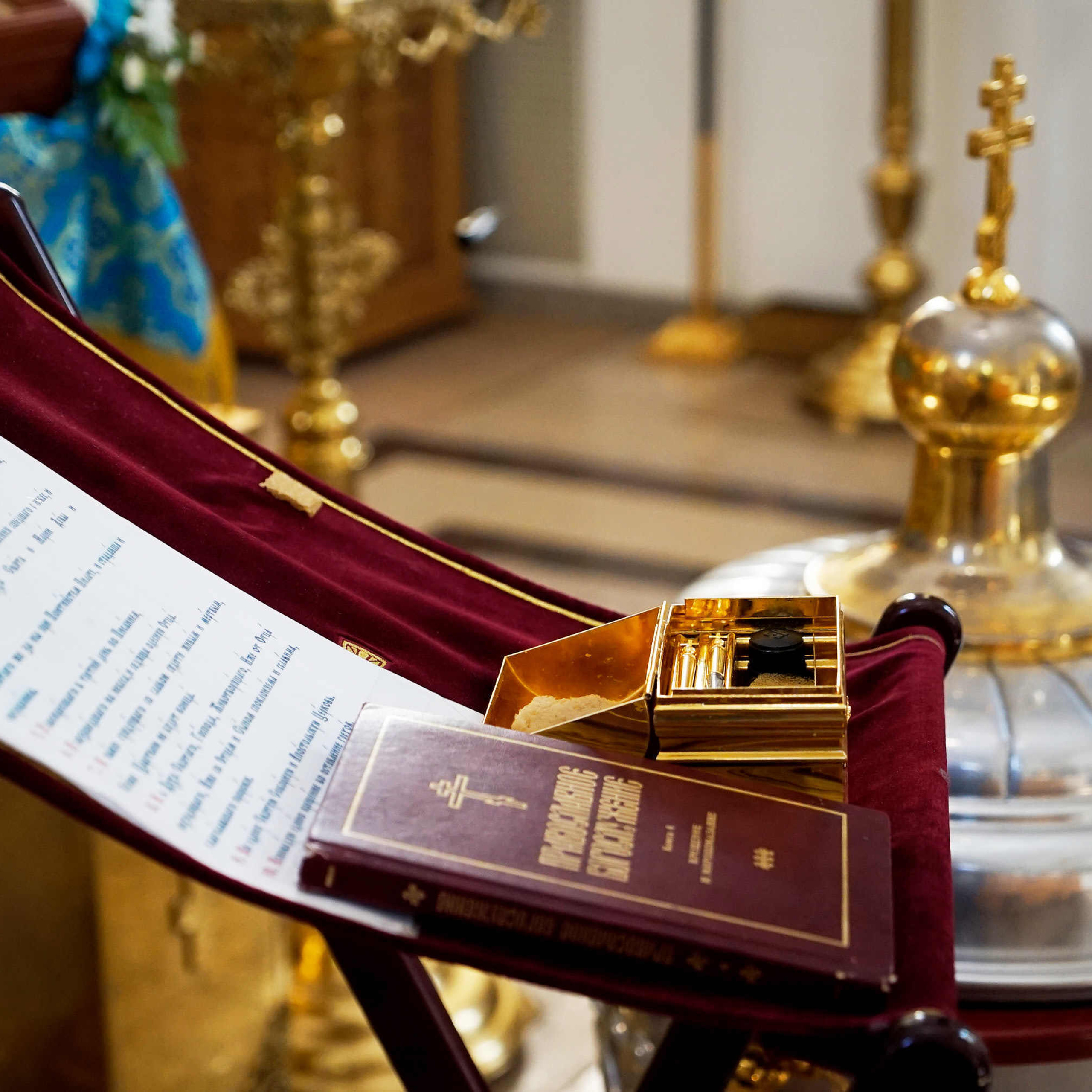 Фотограф церковных обрядов в Ростове-на-Дону. Профессиональная фото и. Максим Матвийченко и Виктория Басова профессионалы своего дела