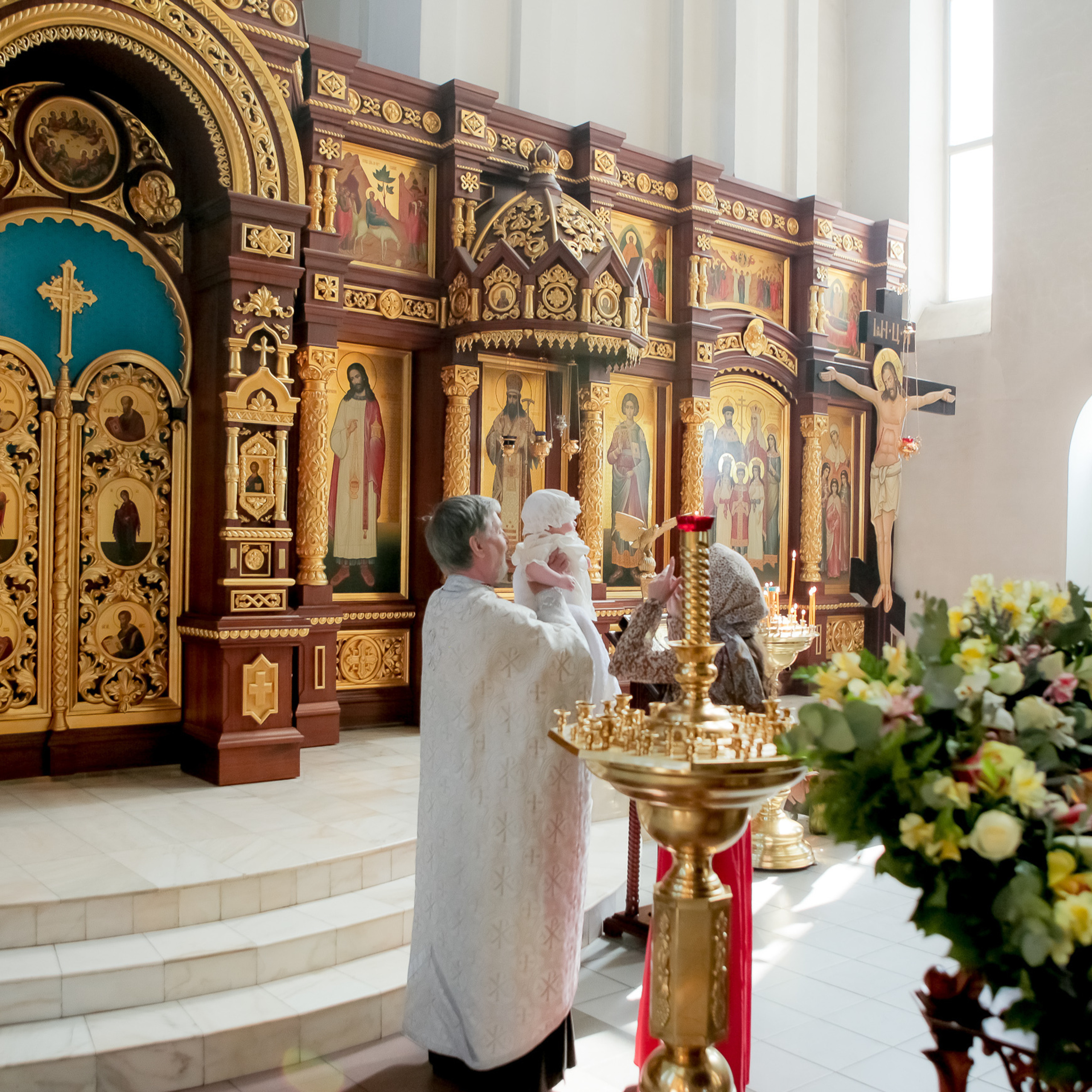 Фотограф церковных обрядов в Ростове-на-Дону. Профессиональная фото и. Максим Матвийченко и Виктория Басова профессионалы своего дела