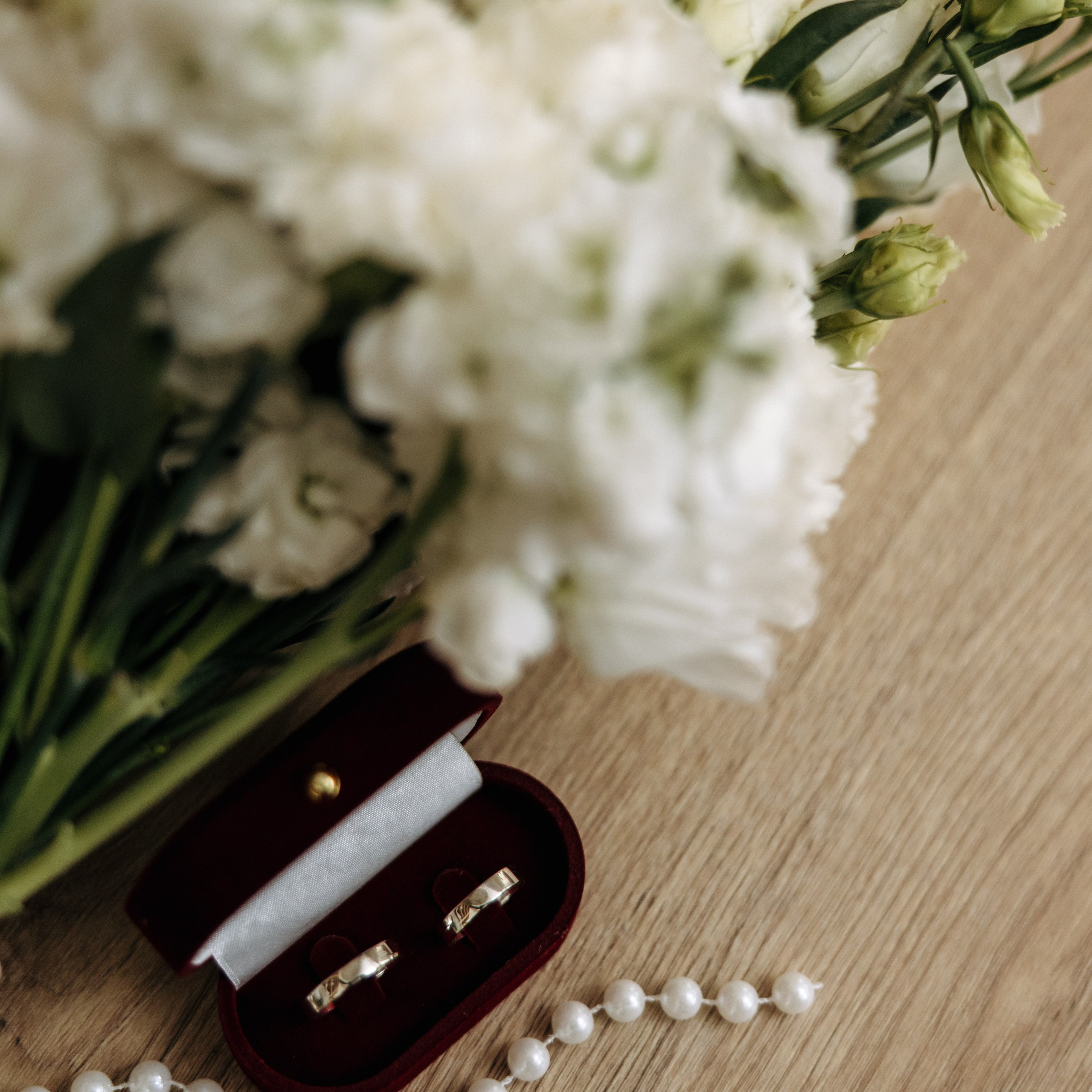 Роспись в читальне им. Пушкина — место, набирающее популярность в 2026 году. Свадебный фотограф Москва Виктория Медовик