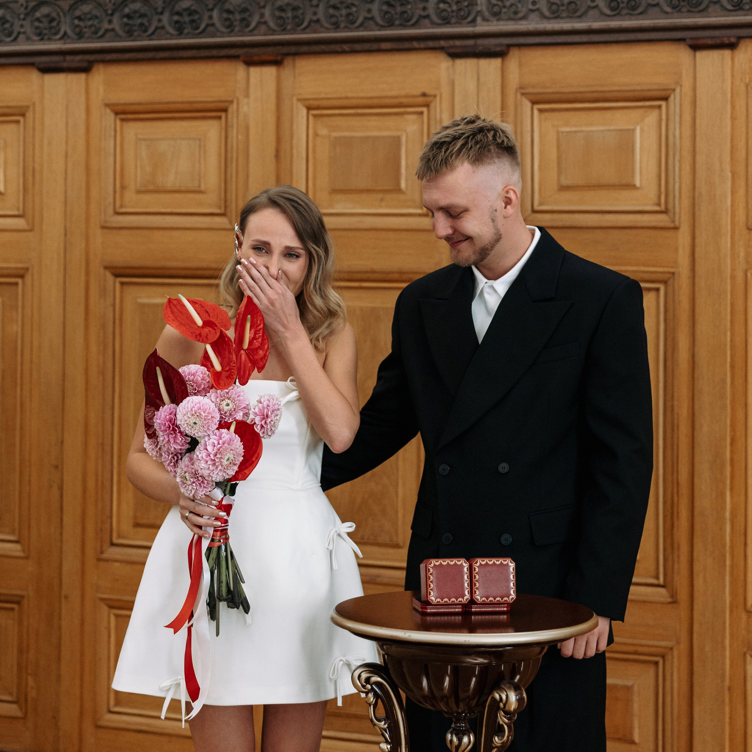 Свадебная роспись в Грибоедовском ЗАГСе. Свадебный фотограф Москва Виктория Медовик