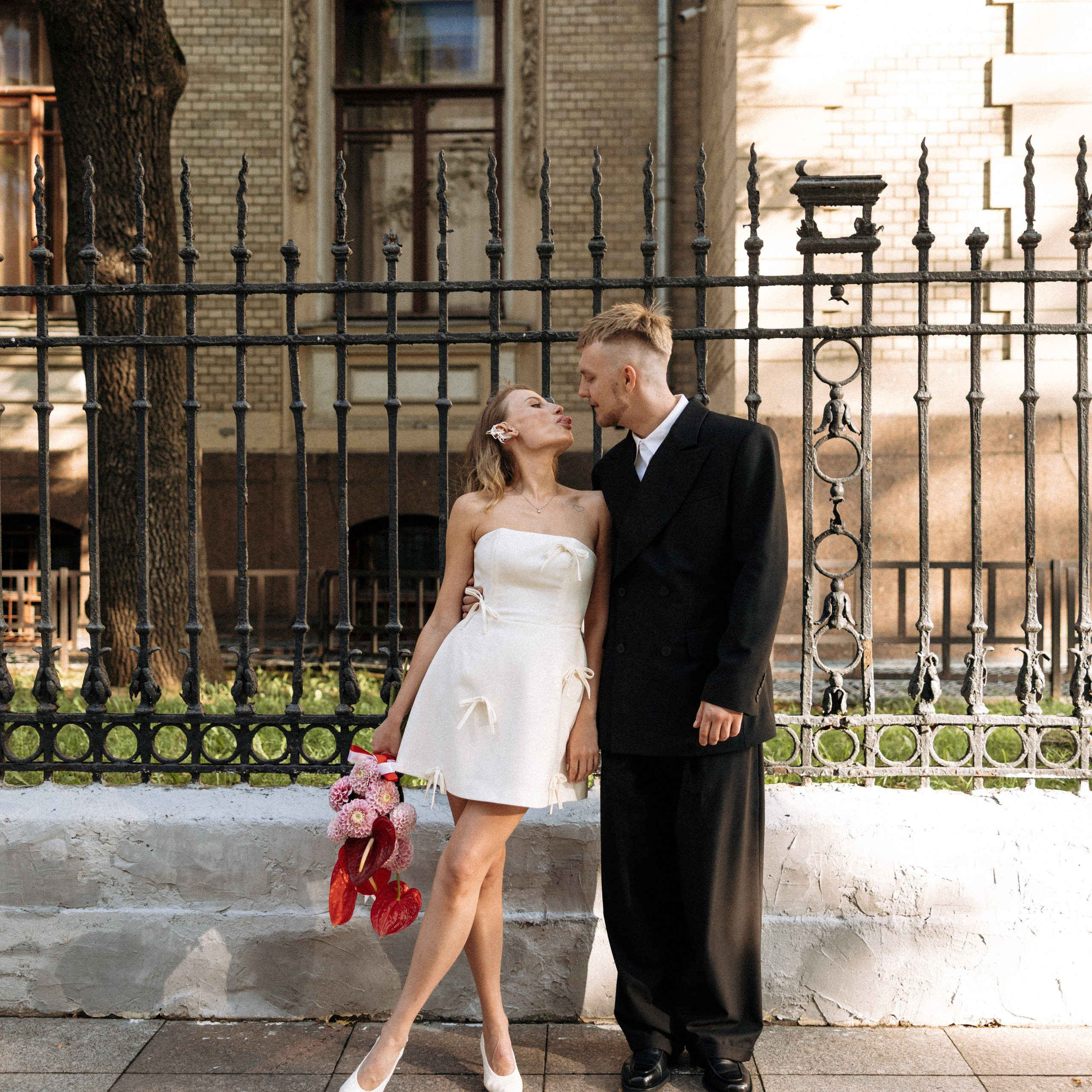 Свадебная роспись в Грибоедовском ЗАГСе. Свадебный фотограф Москва Виктория Медовик