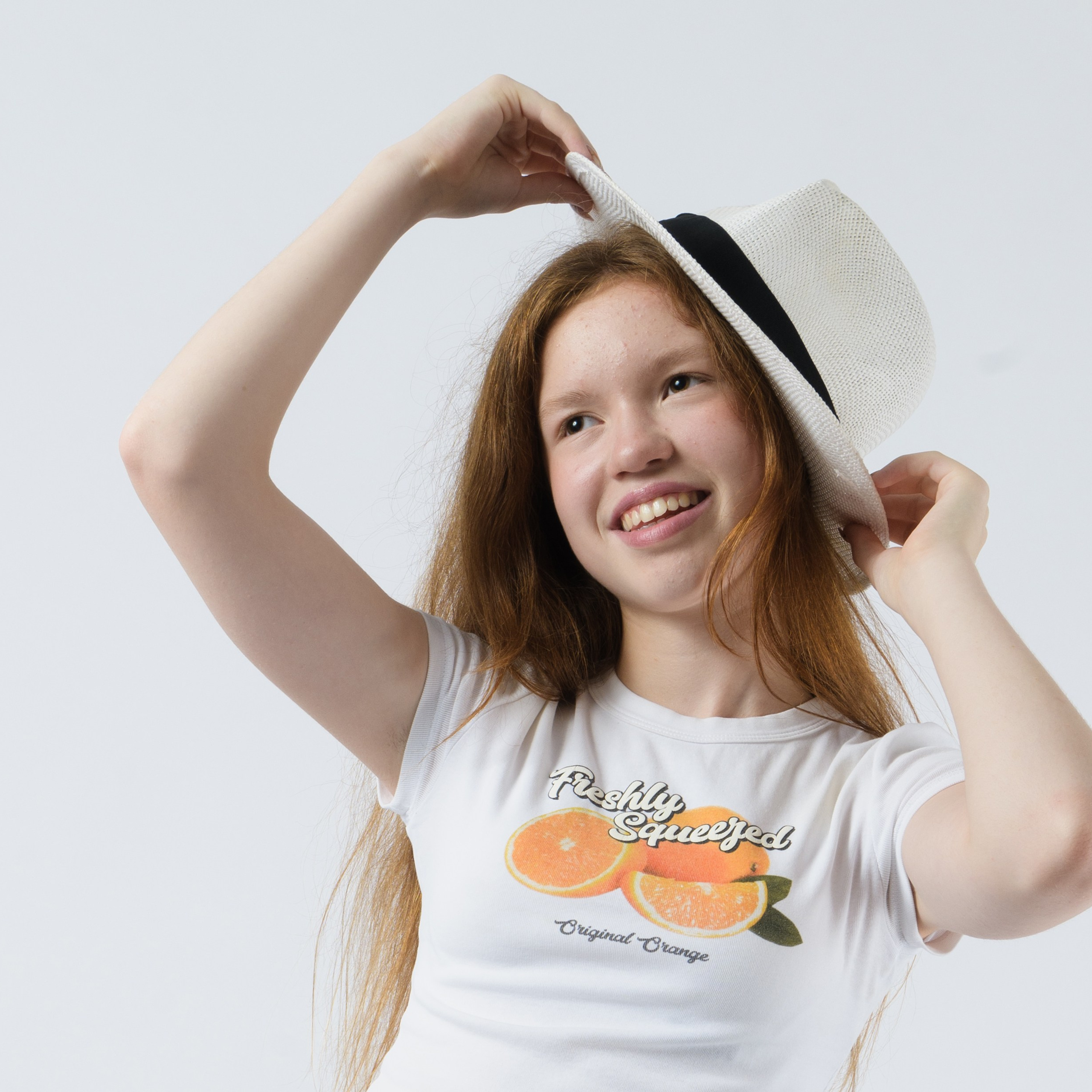 Ольга Емельянова, 81-63-92. Рост 163. Нога 24,5