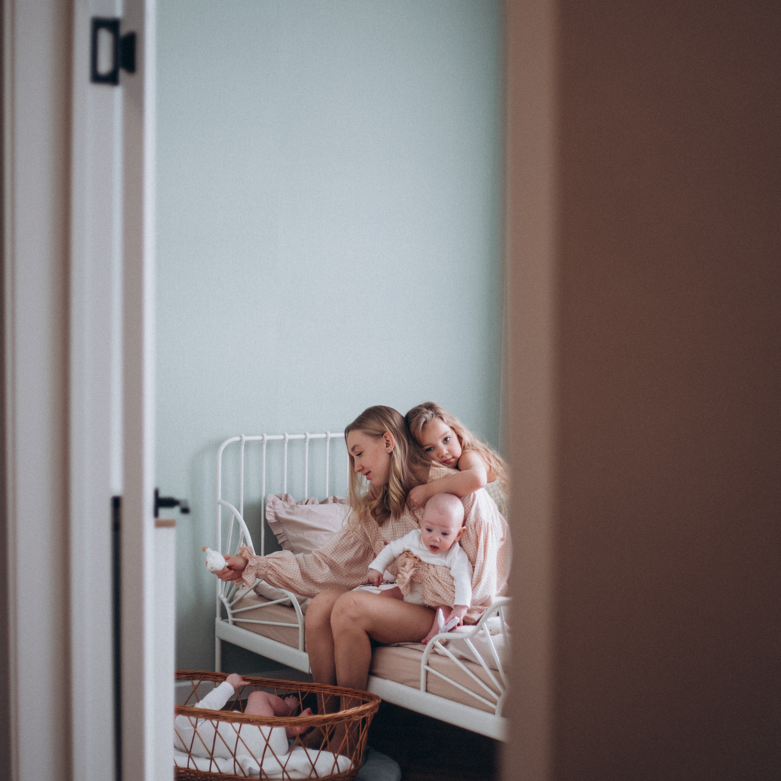 Катя, два сыночка и лапочка дочка