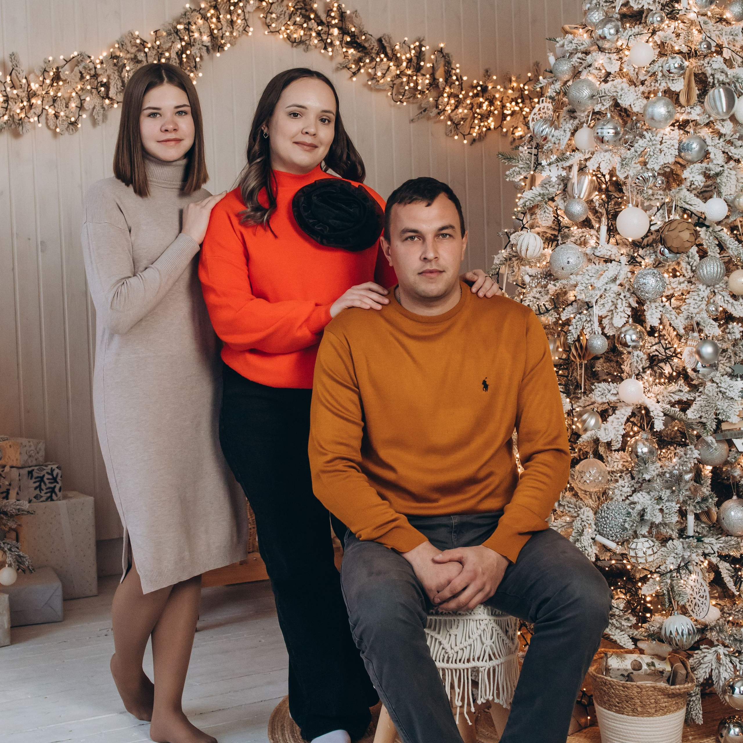 Леша Даша и Вика