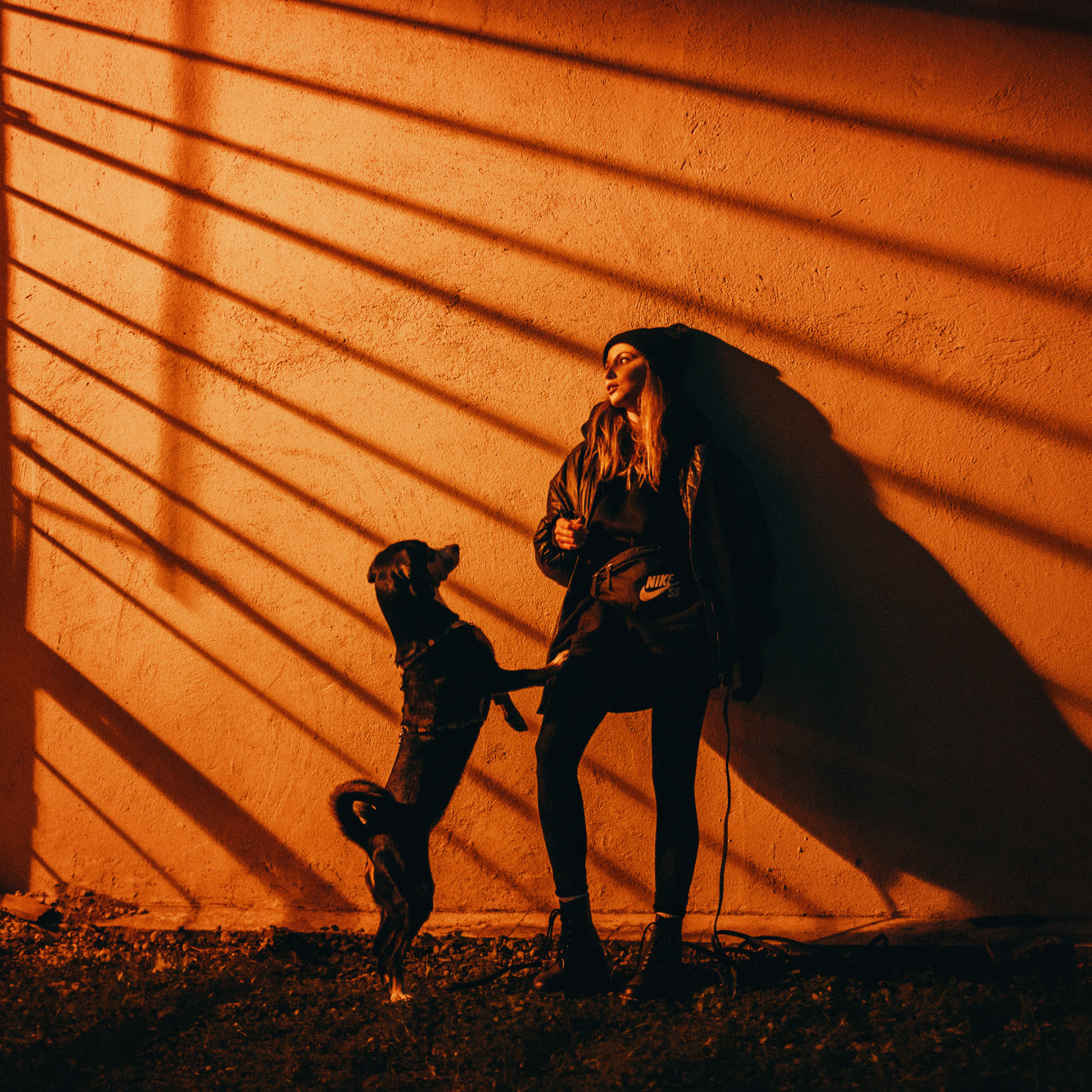 Аня и Вафля