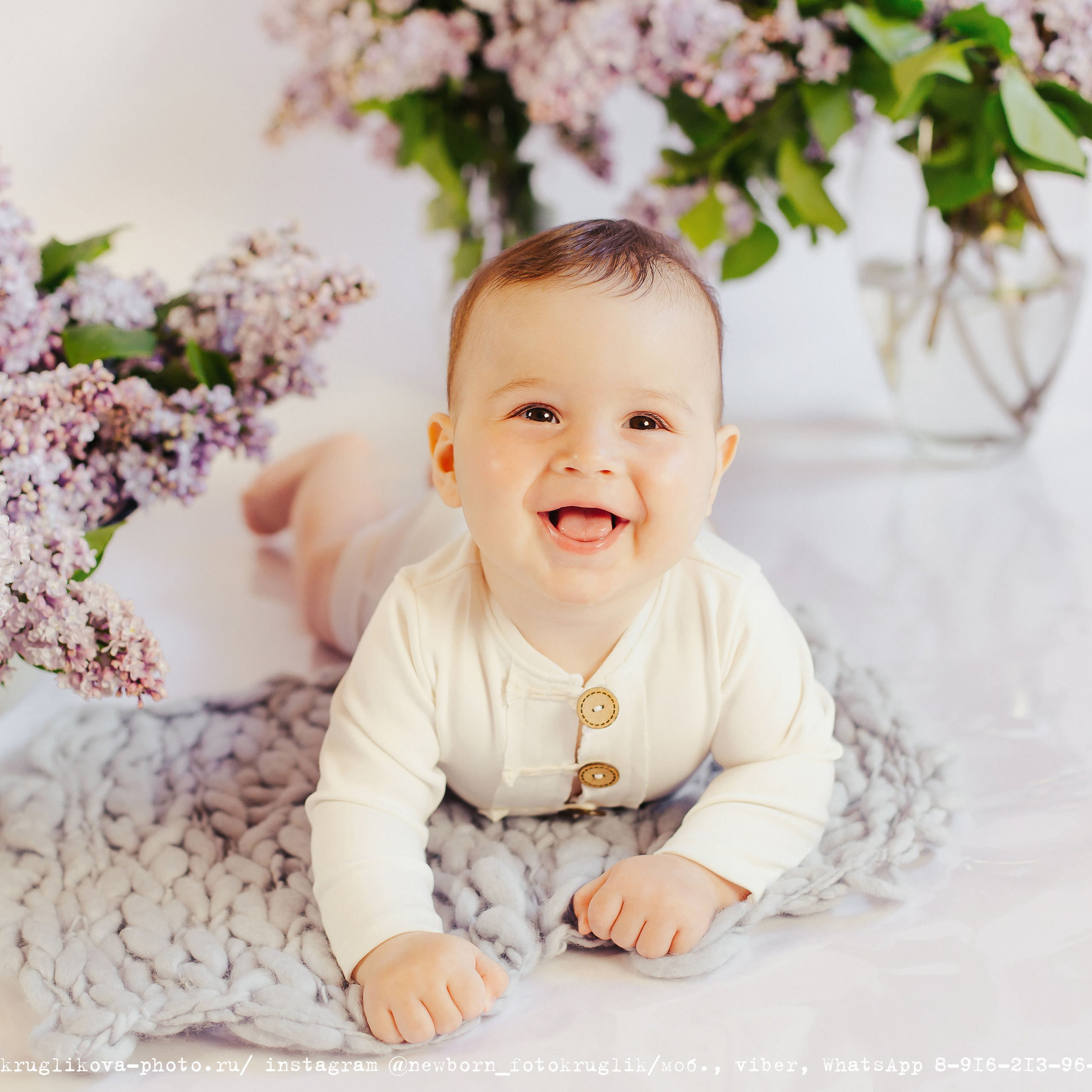 Артурчик с сестренкой. Сиреневый проект. 6 месяцев.