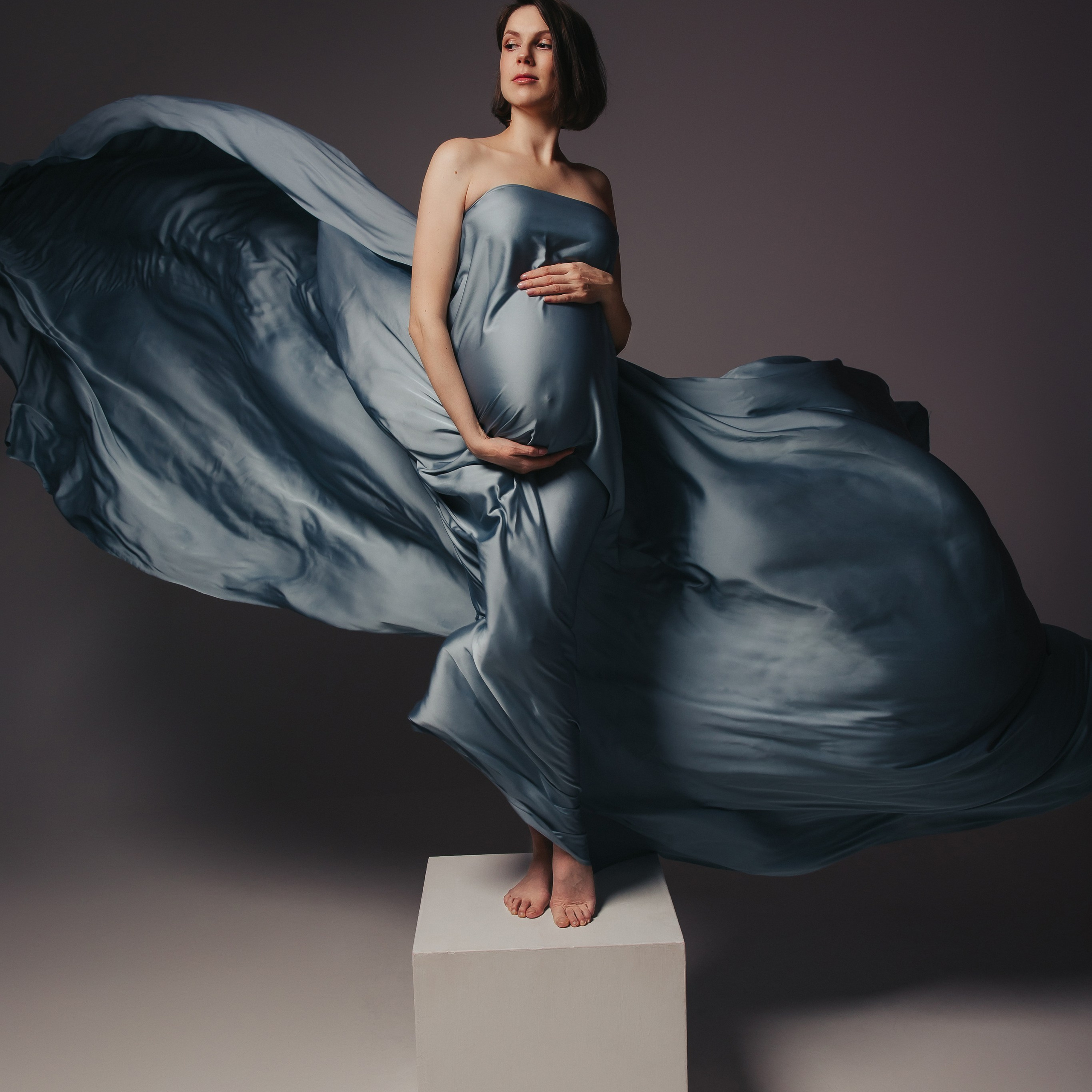 Фотосессия беременности в стиле ЖУРНАЛЬНЫЙ ГЛЯНЕЦ с тканями