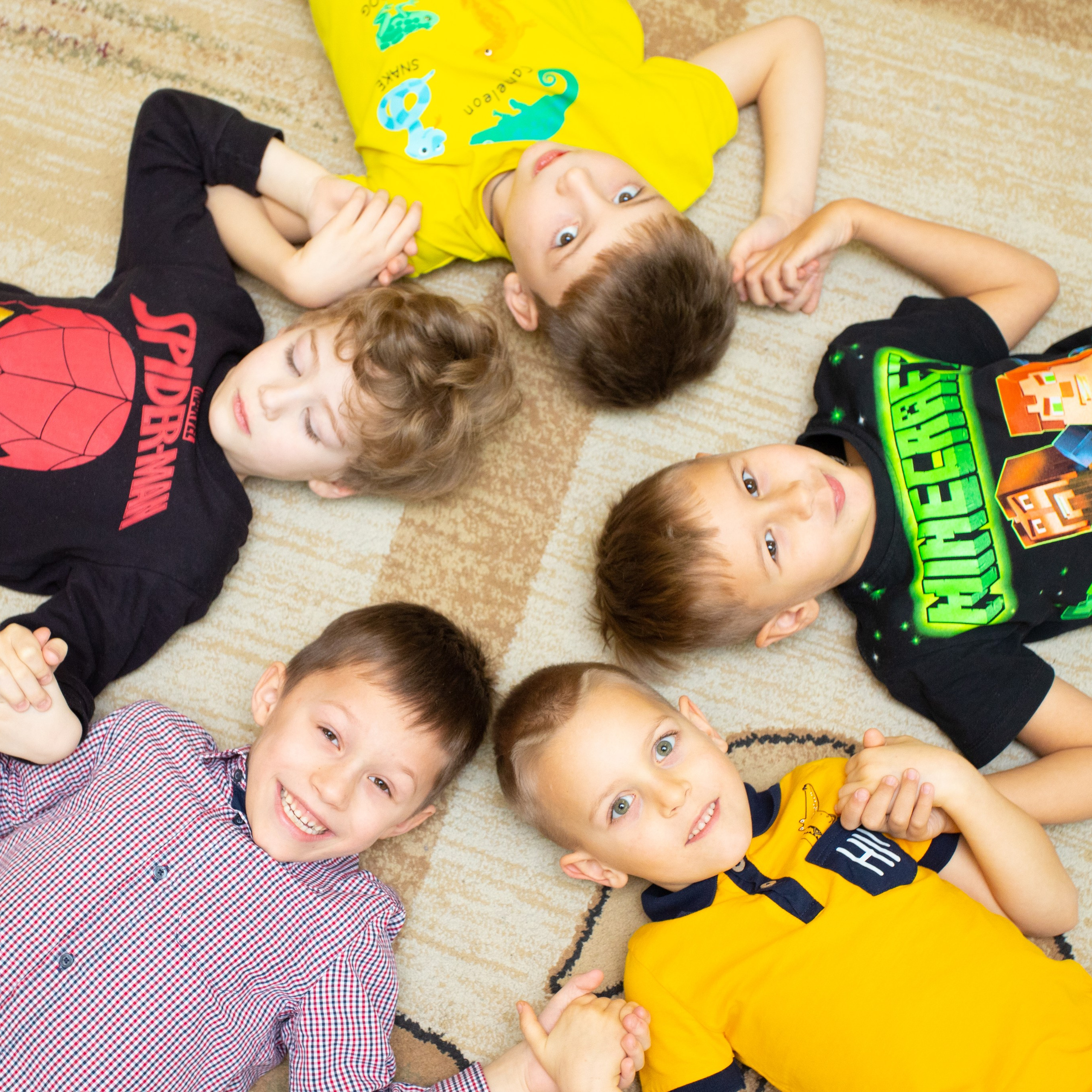 Отзывы о выпускных альбомах и фотосессиях. ВЫПУСКНЫЕ АЛЬБОМЫ для детского сада и школы Санкт-Петербург и Лен. область