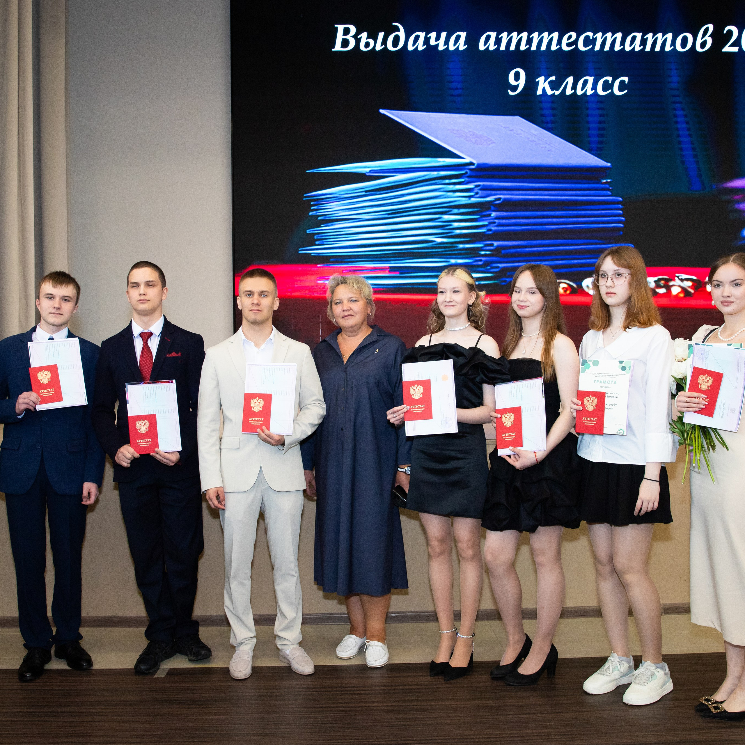 Отзывы о выпускных альбомах и фотосессиях. ВЫПУСКНЫЕ АЛЬБОМЫ для детского сада и школы Санкт-Петербург и Лен. область