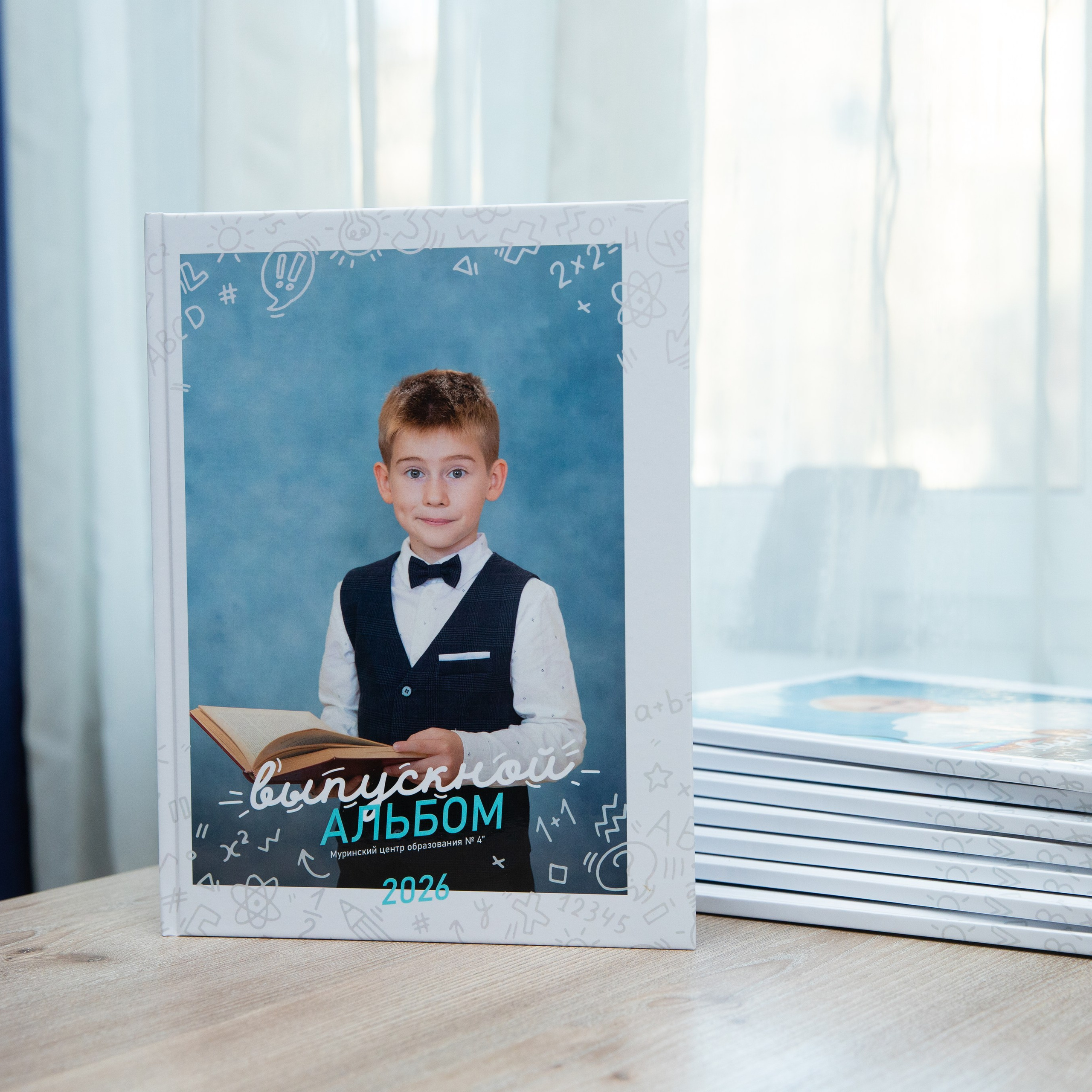 дизайн «Классный» Фотофон может быть небесно-голубой, серый, черный