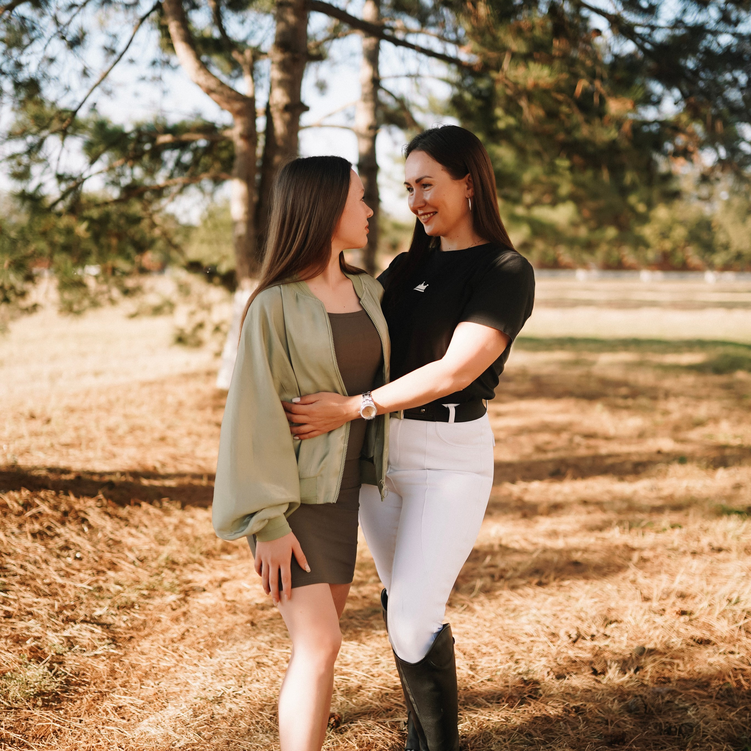 Юлия и Света