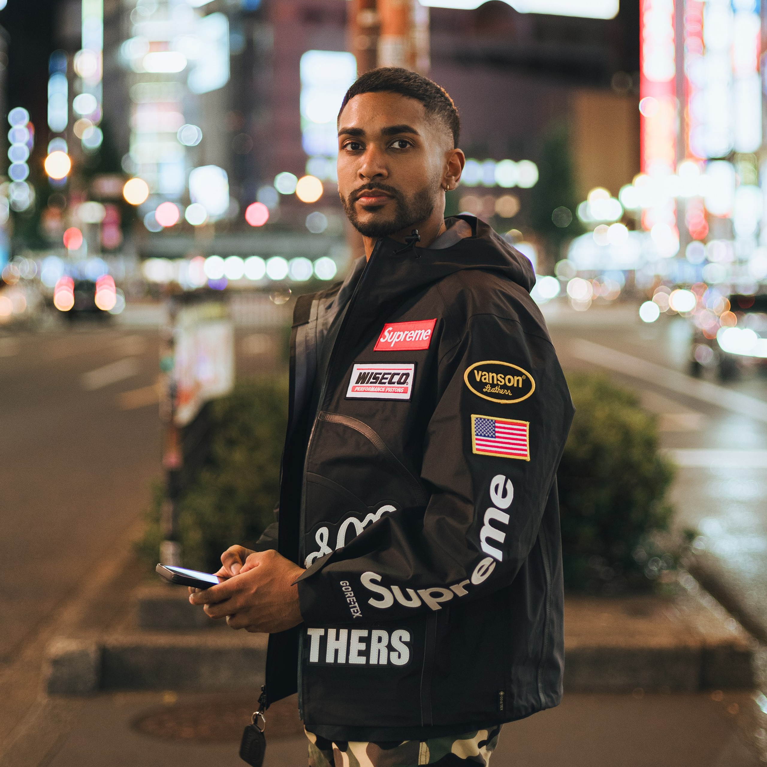 Reviews. Photographer in Tokyo Anatolii Ozarto