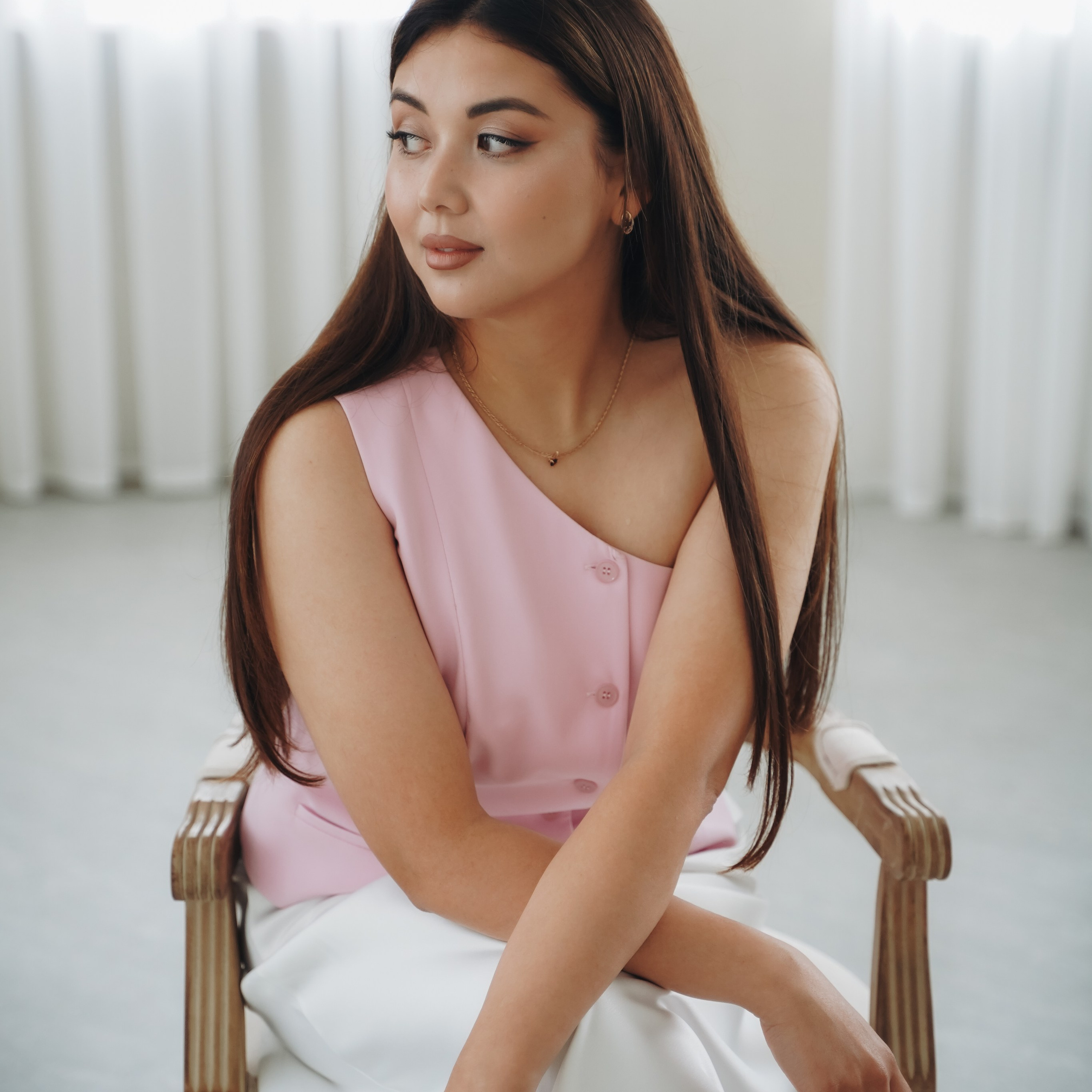 Альфинур&nbsp;— женский потрет