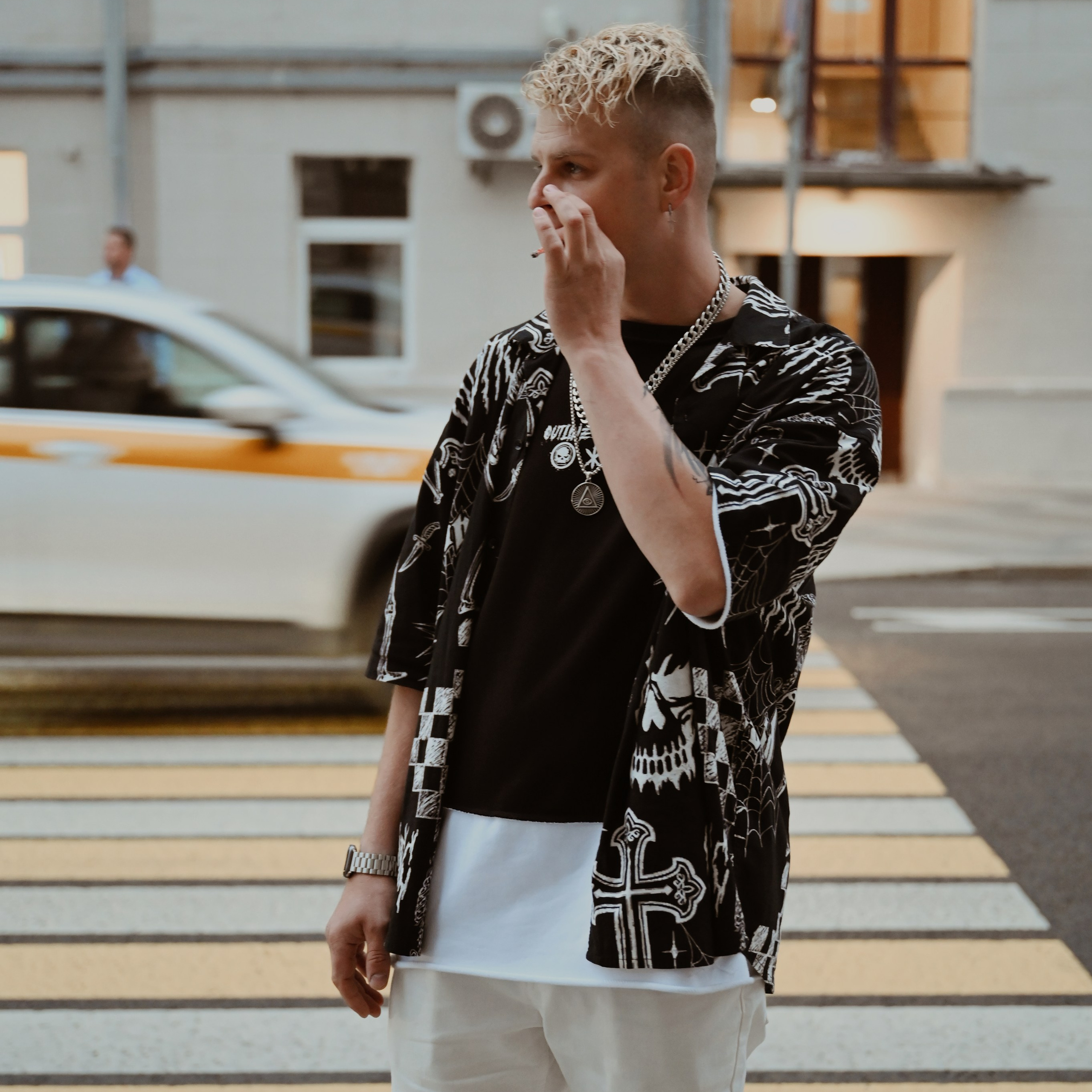 Дима — летняя прогулка по вечернему городу. Фотограф в Москве Засека Анастасия