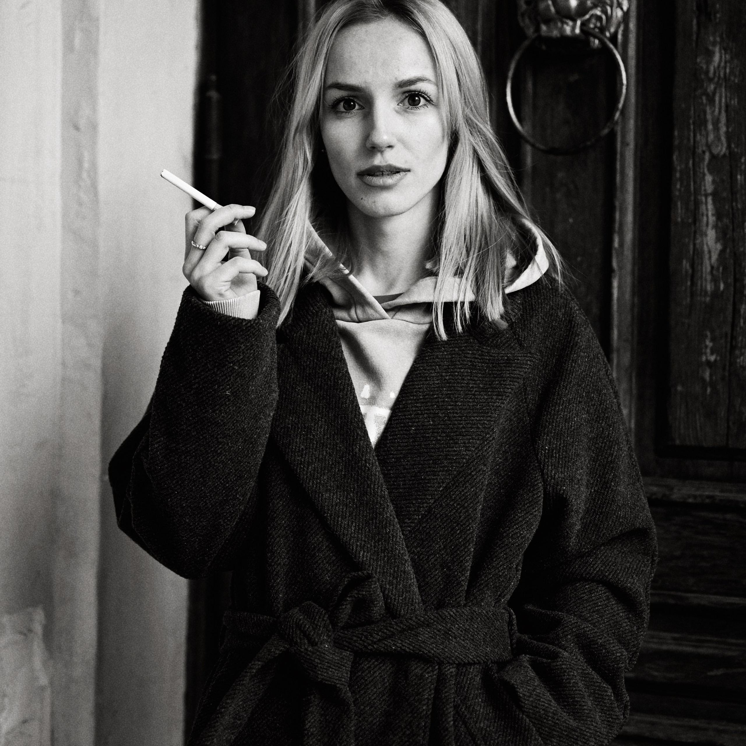 Юля — Прогулка с Мальборо