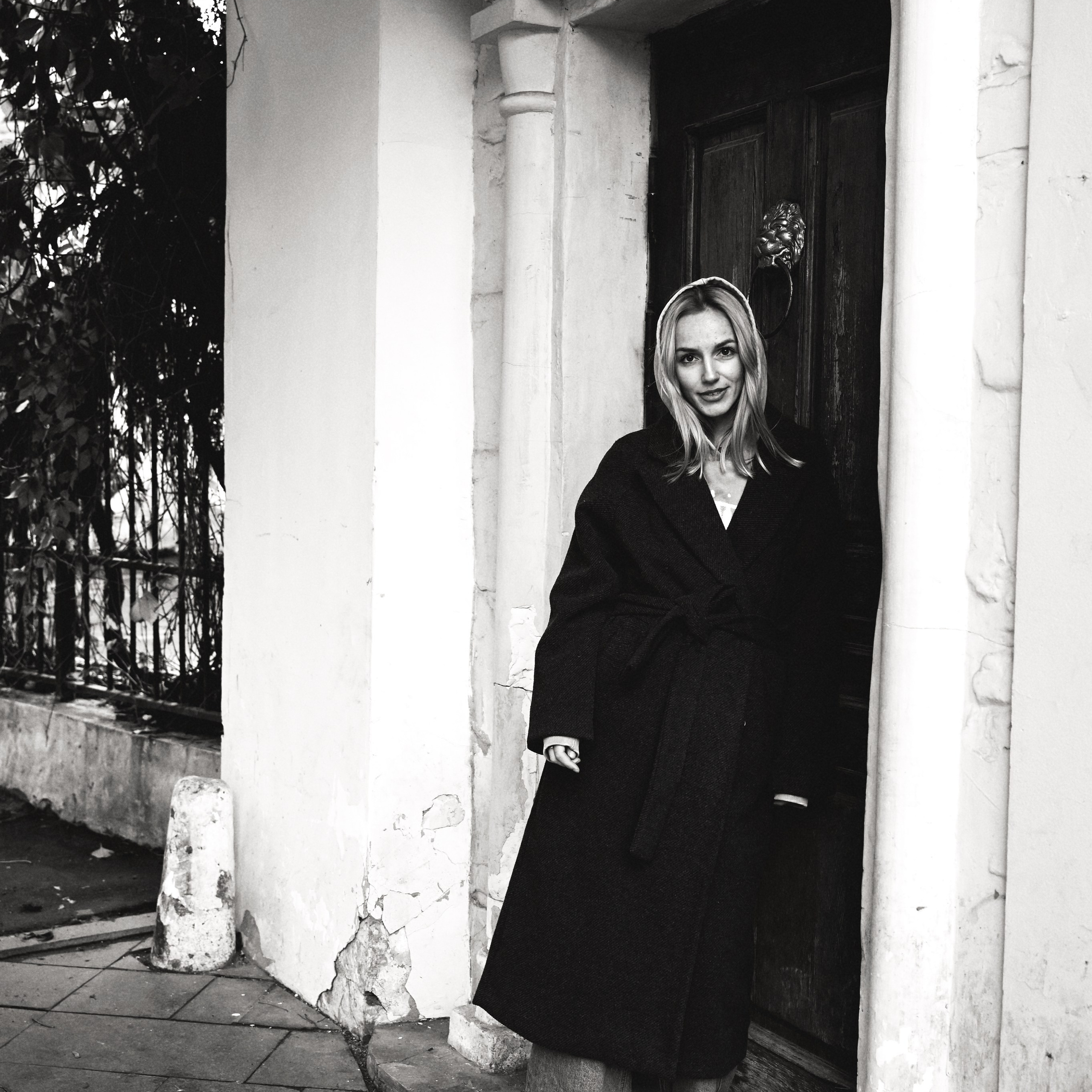 Юля — Прогулка с Мальборо. Фотограф в Москве Засека Анастасия