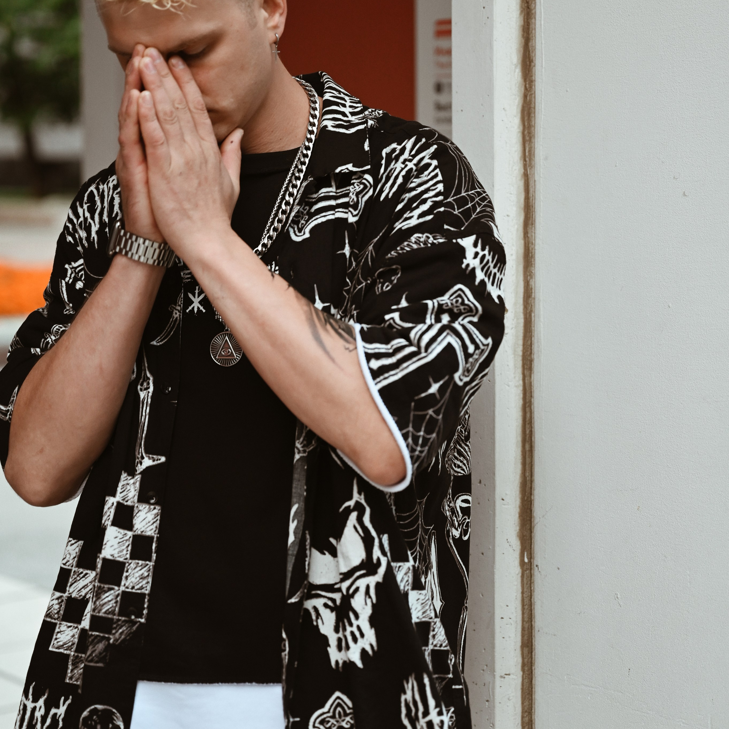 Дима — летняя прогулка по вечернему городу. Фотограф в Москве Засека Анастасия