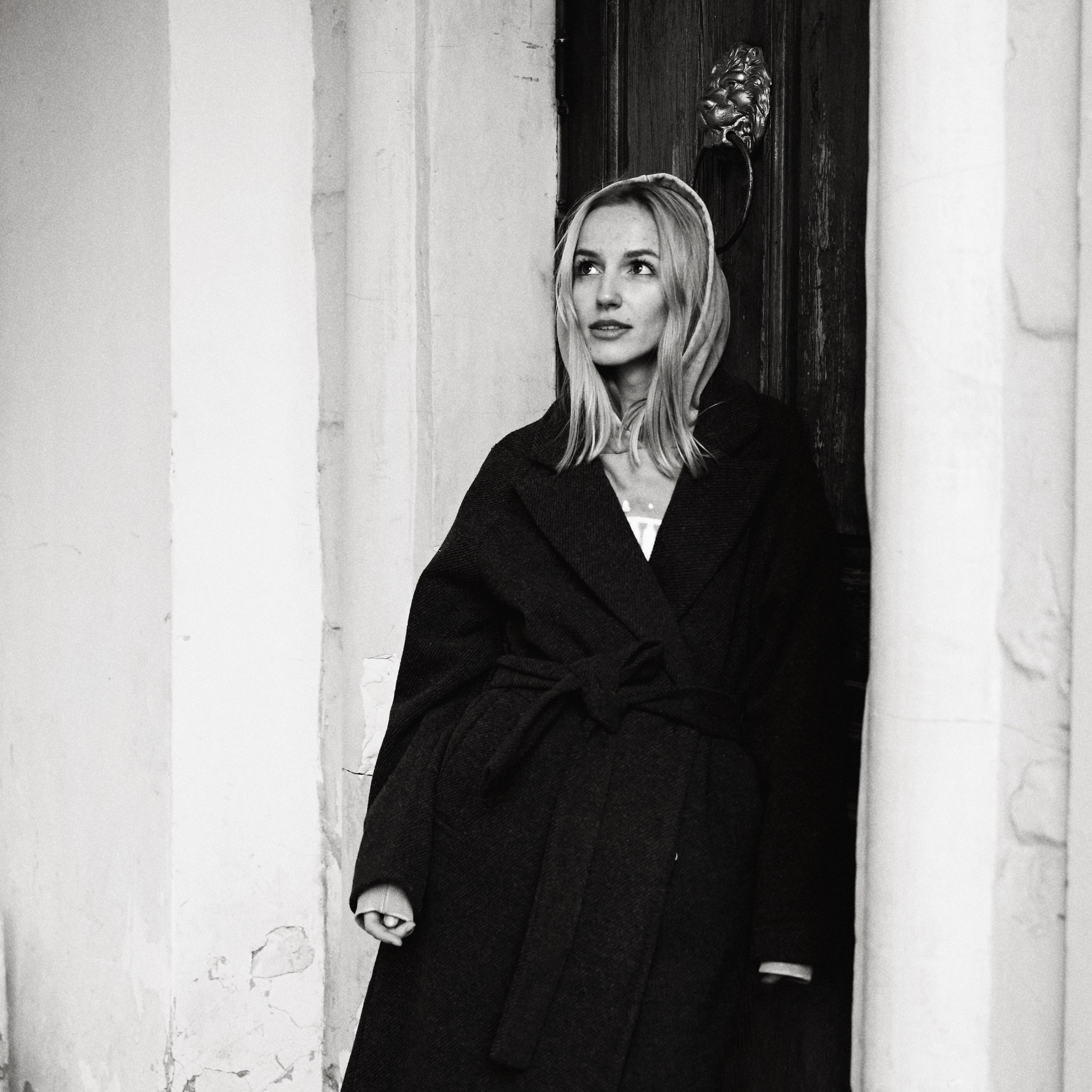 Юля — Прогулка с Мальборо. Фотограф в Москве Засека Анастасия