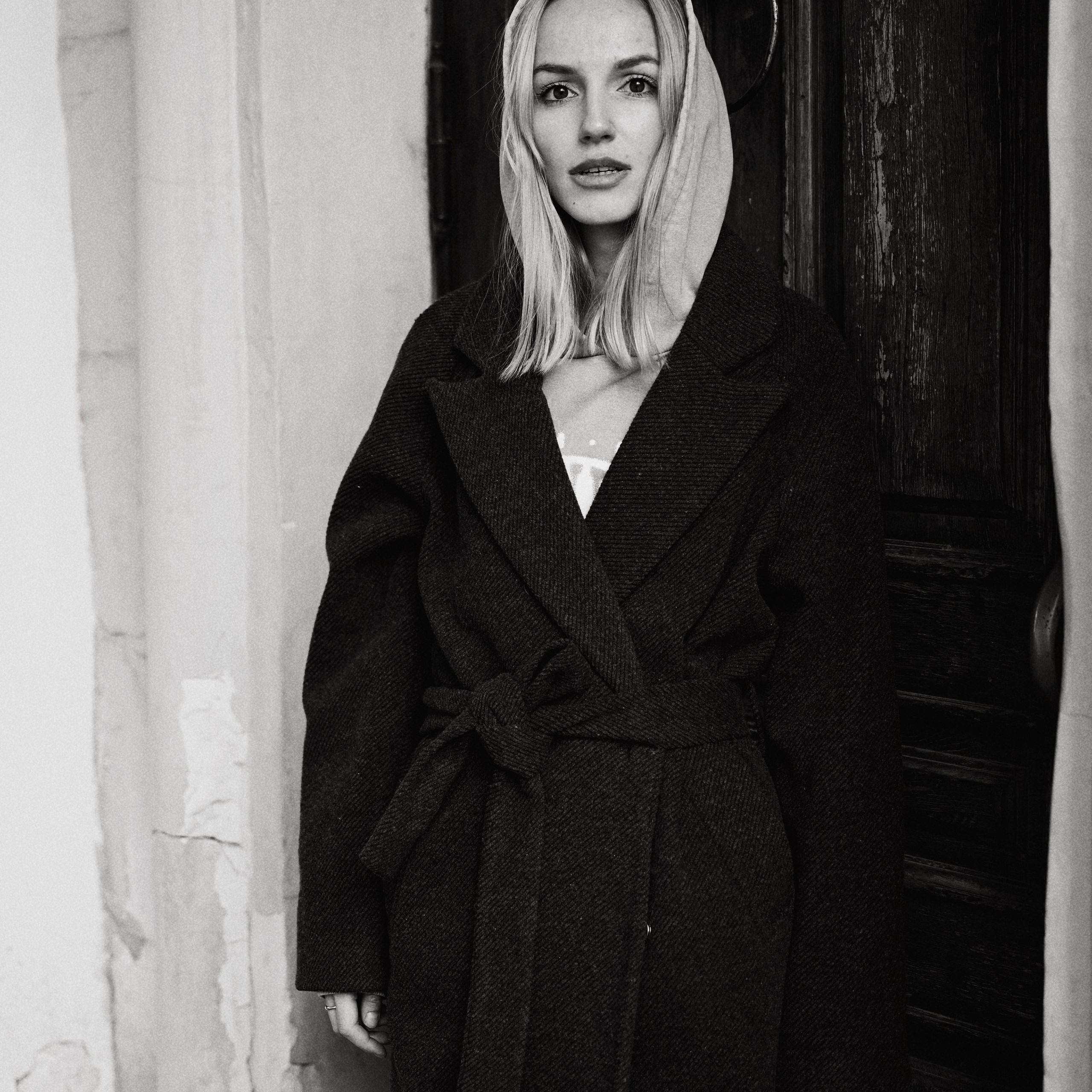 Юля — Прогулка с Мальборо. Фотограф в Москве Засека Анастасия